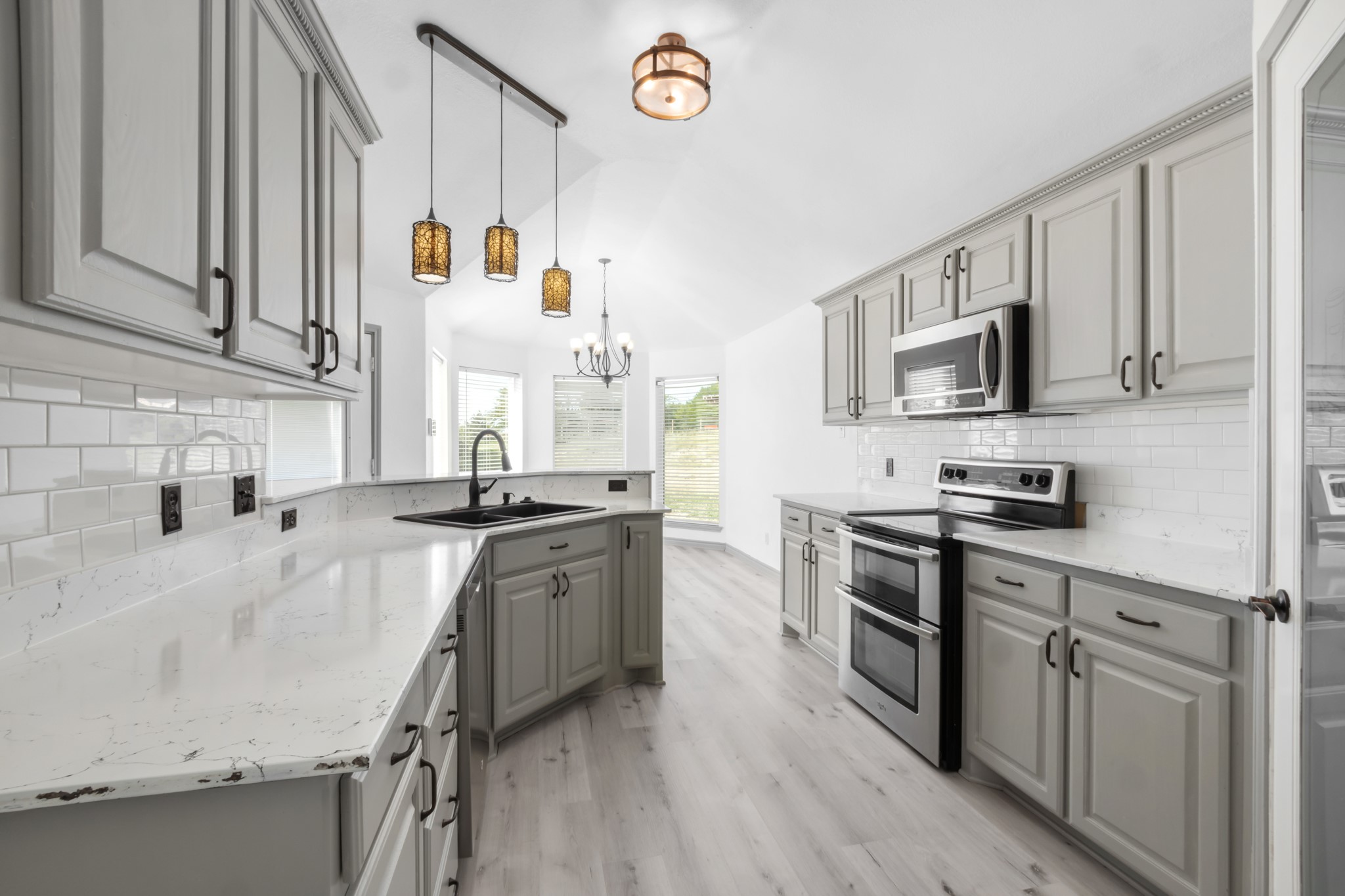 1253 Private Road 4011