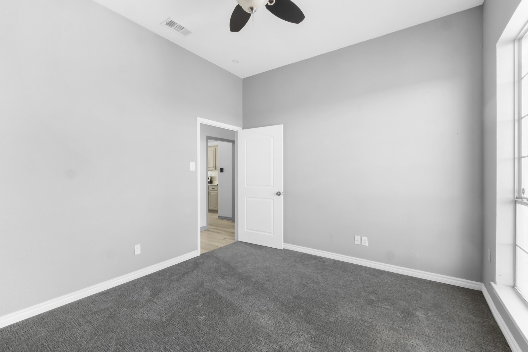 1253 Private Road 4011