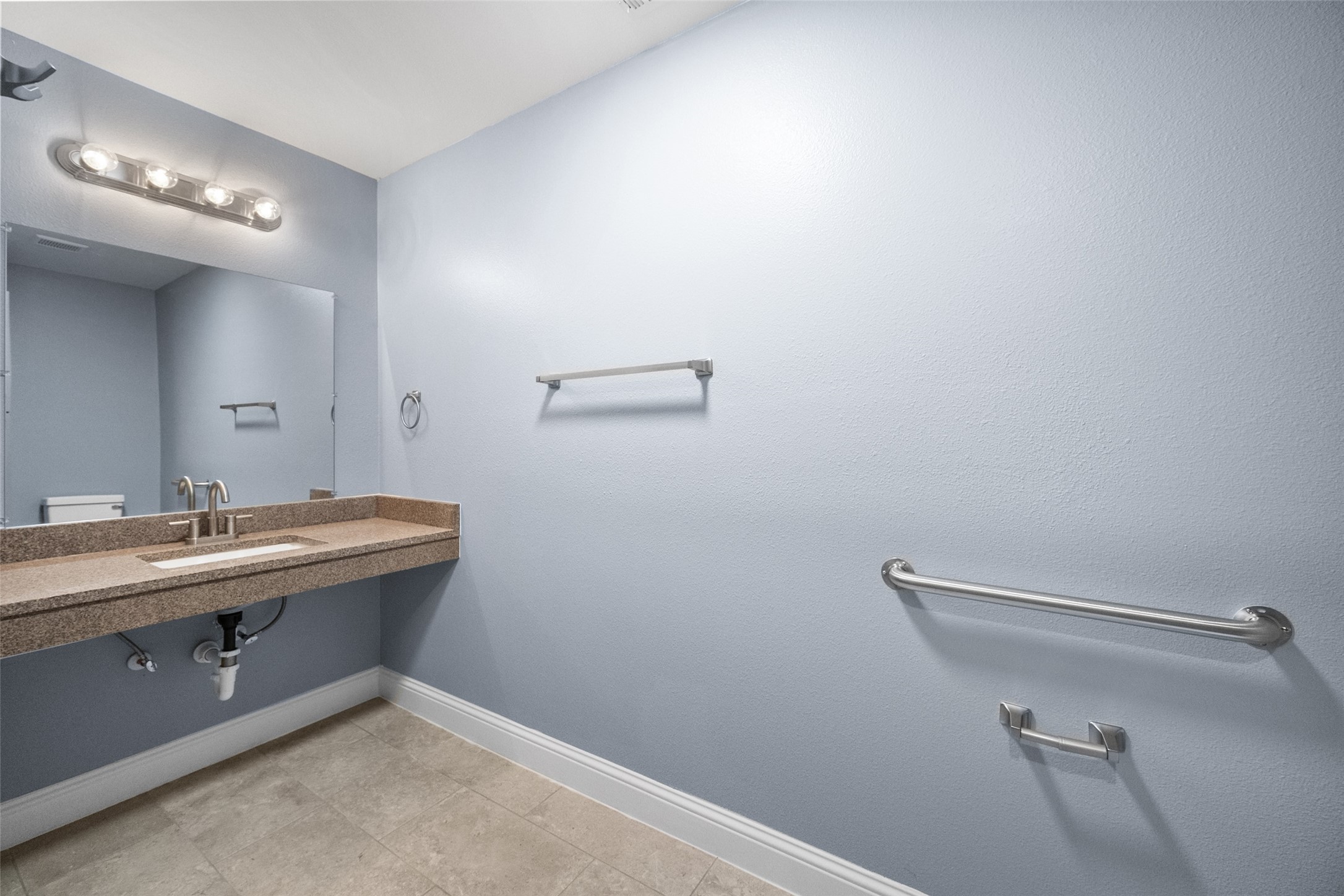 8092 County Road 604