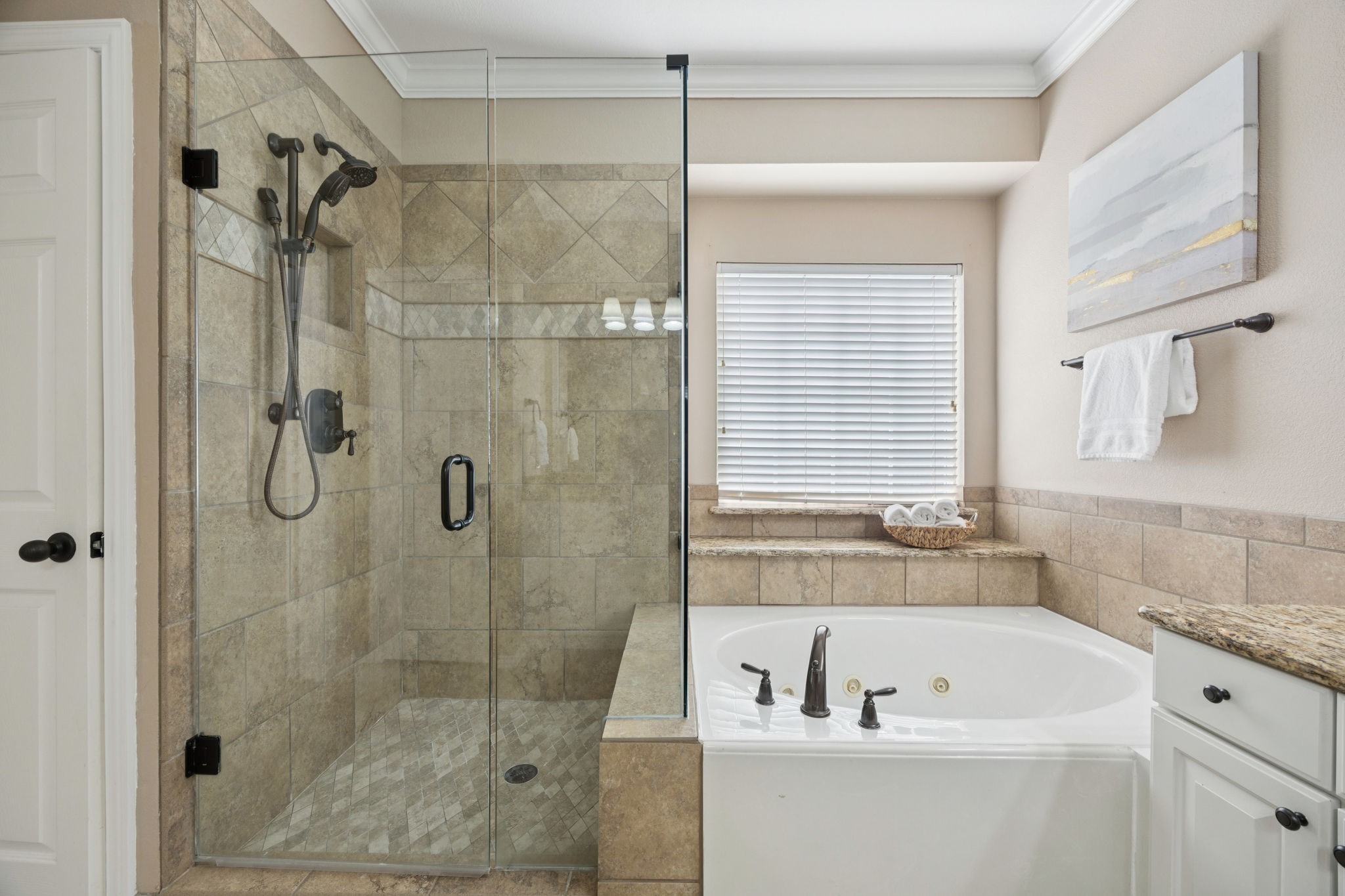 2728 Edgebrook Court