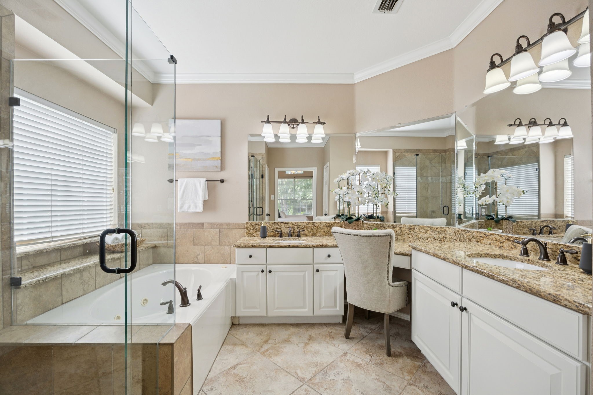 2728 Edgebrook Court