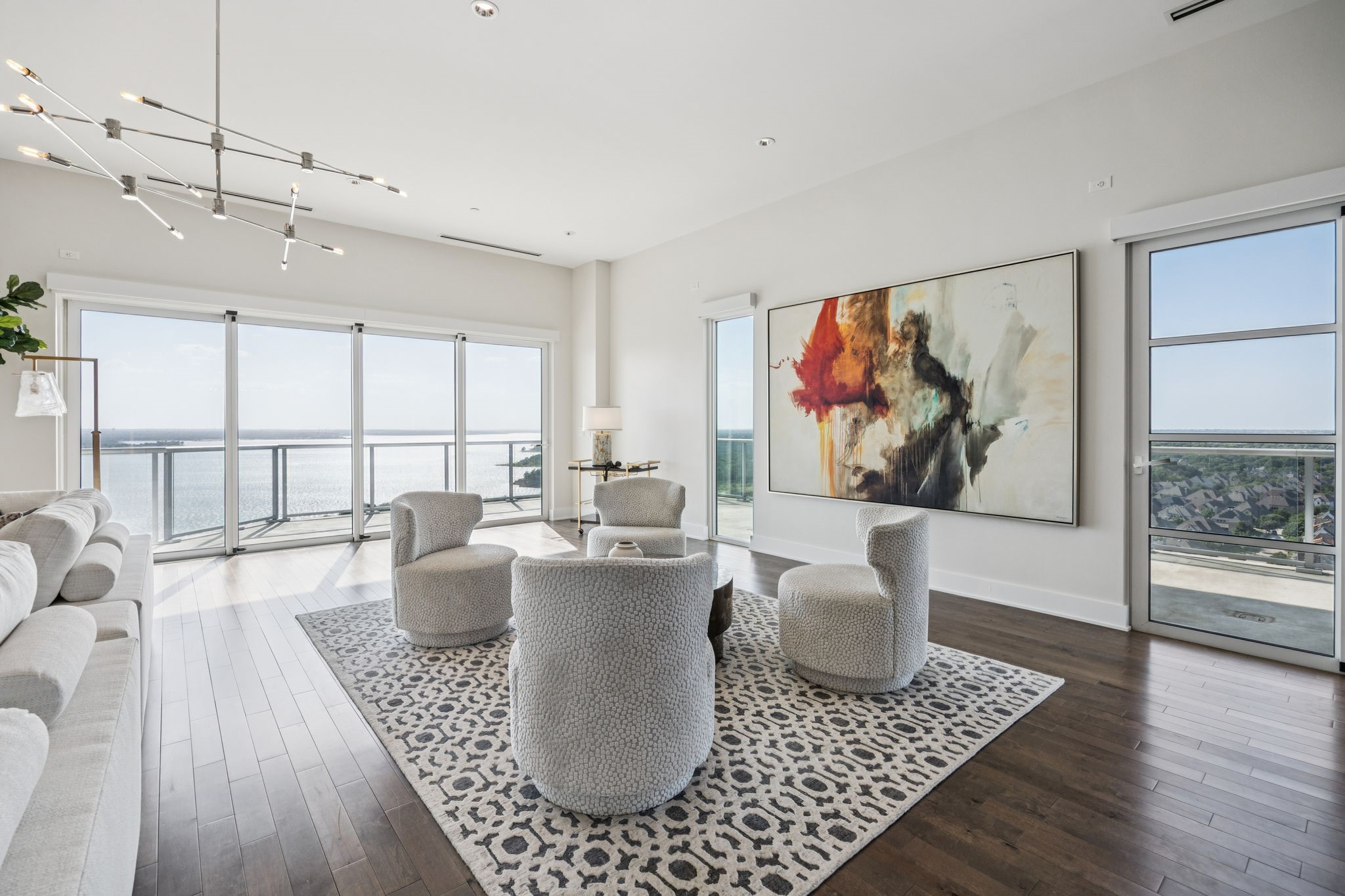 2800 Lakeside Parkway 1502