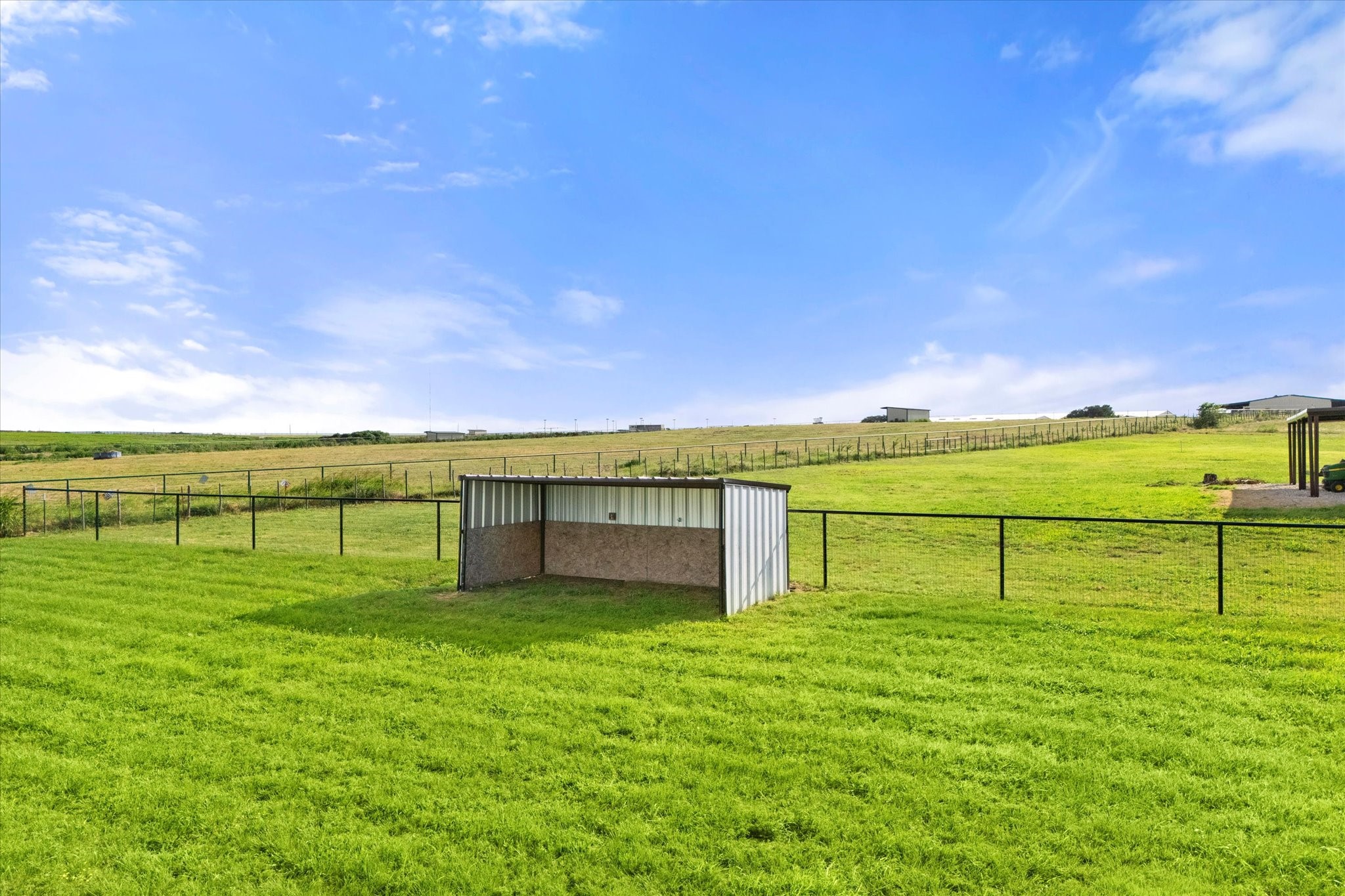 1074 Pioneer Crossing