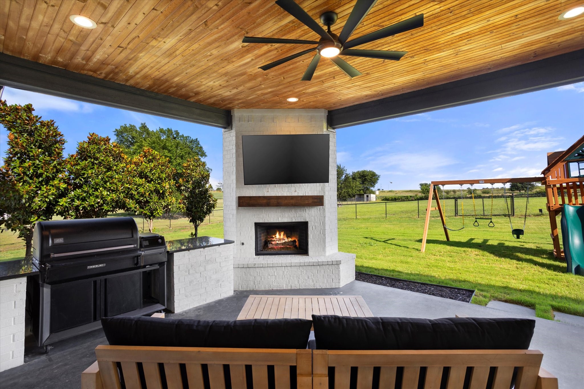 1074 Pioneer Crossing