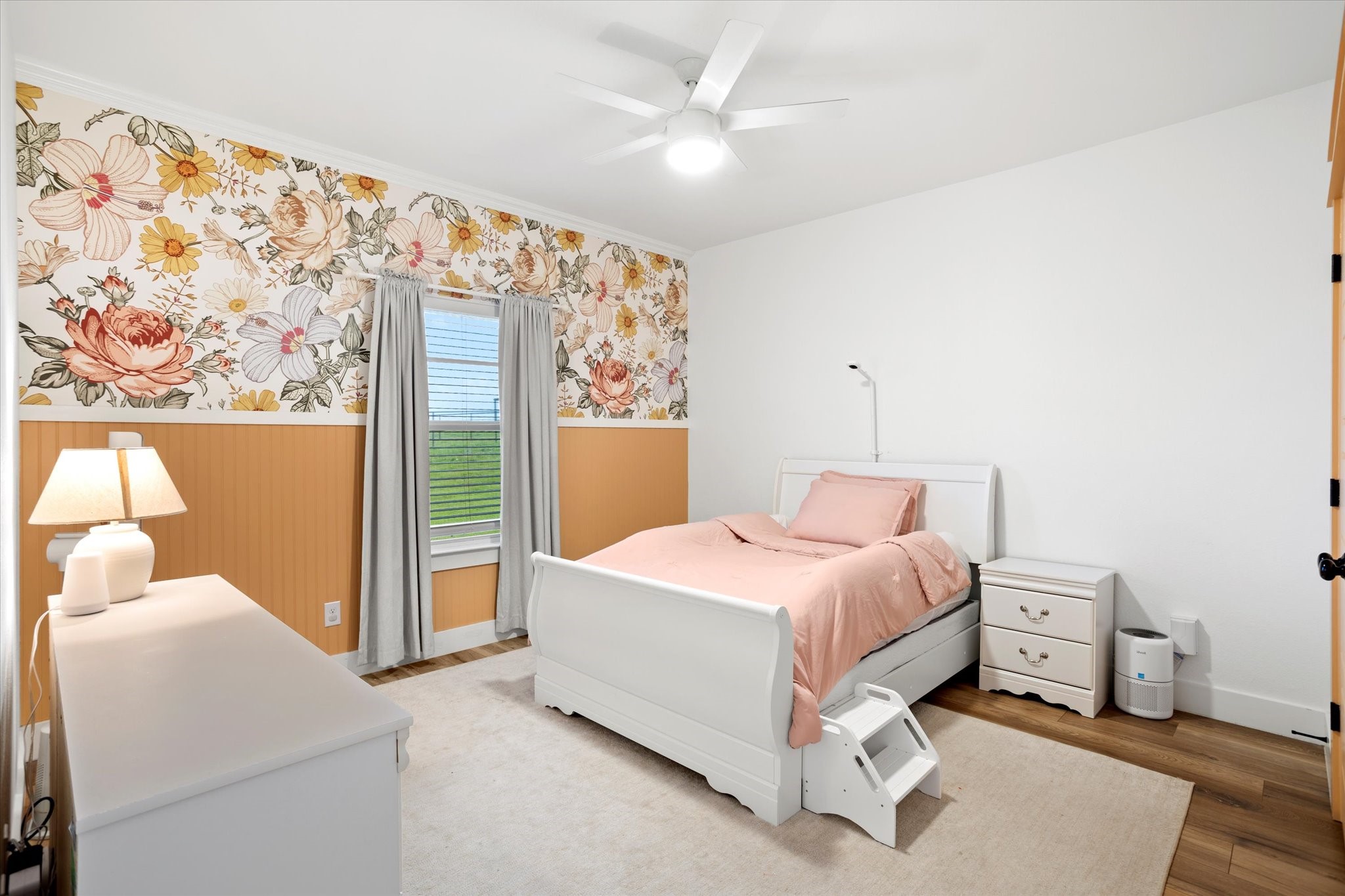 1074 Pioneer Crossing