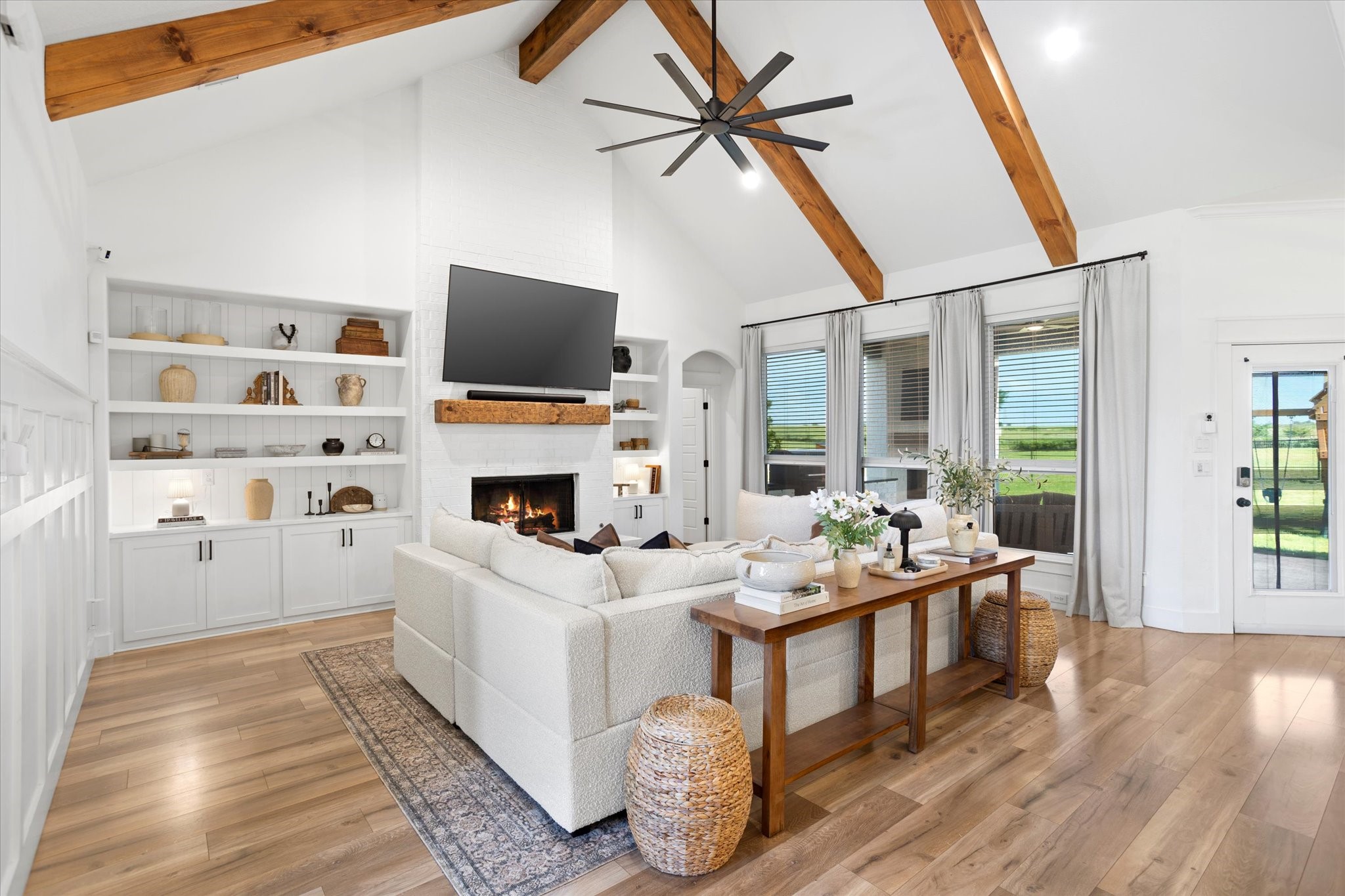 1074 Pioneer Crossing