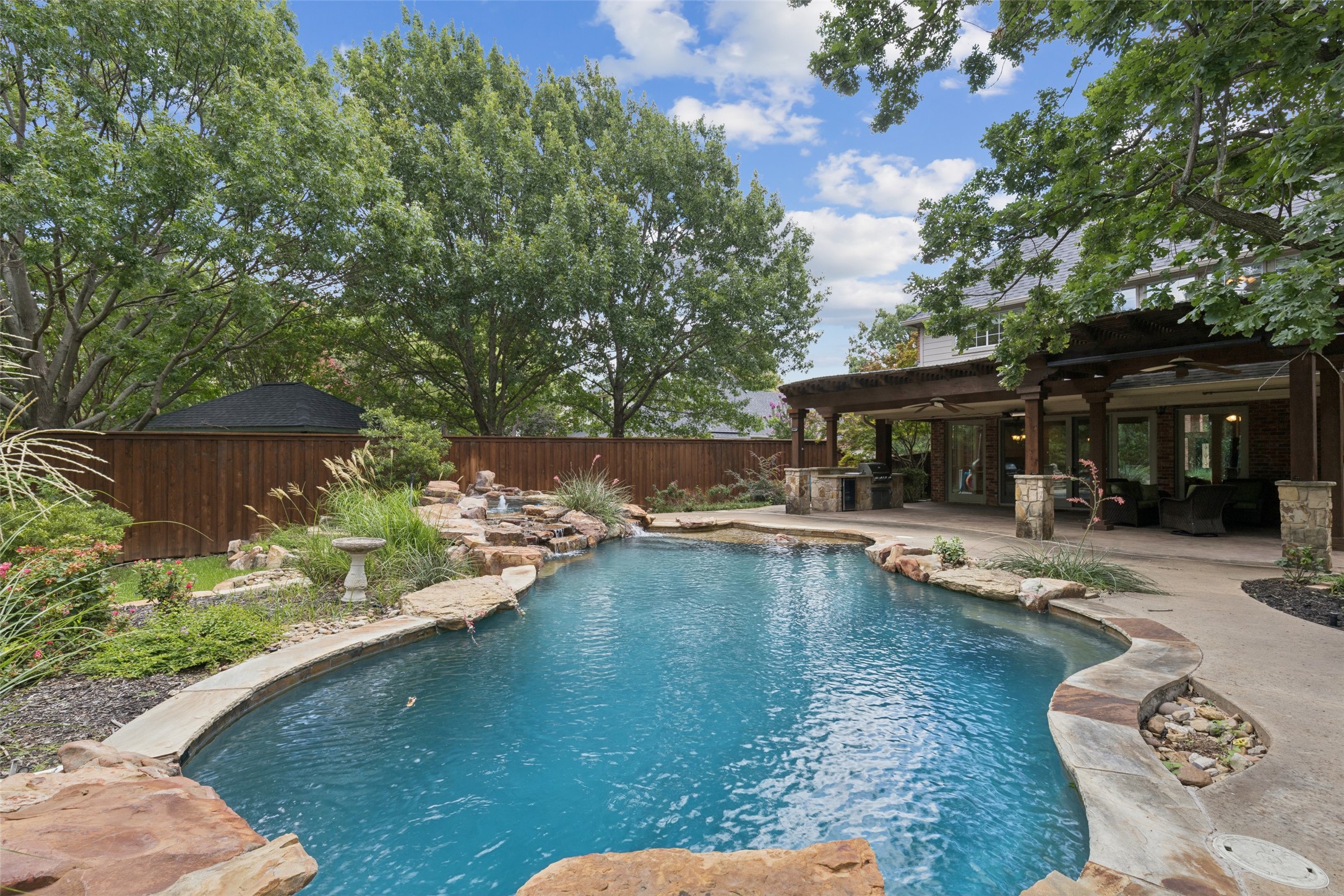 802 Dove Creek Trail