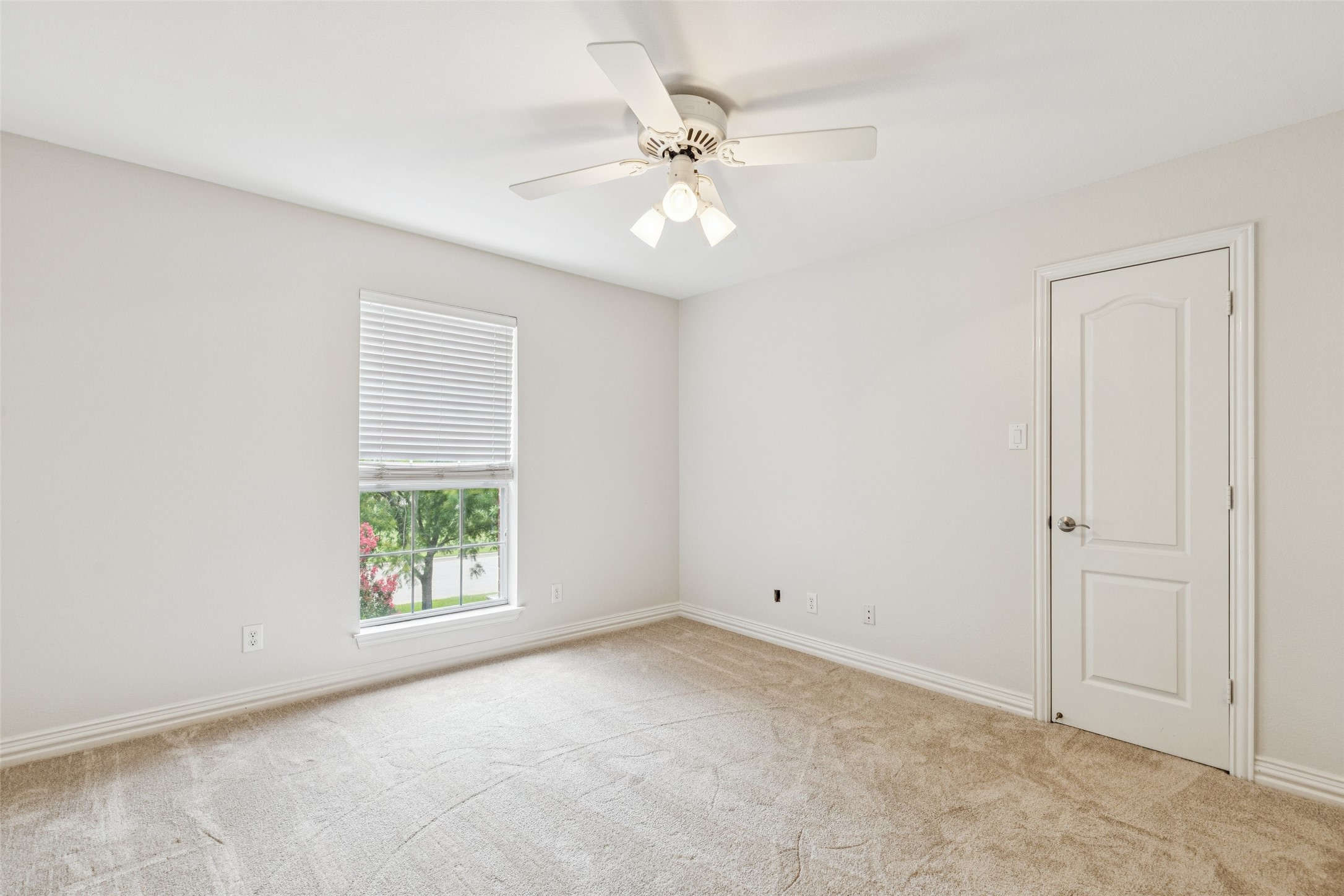 802 Dove Creek Trail