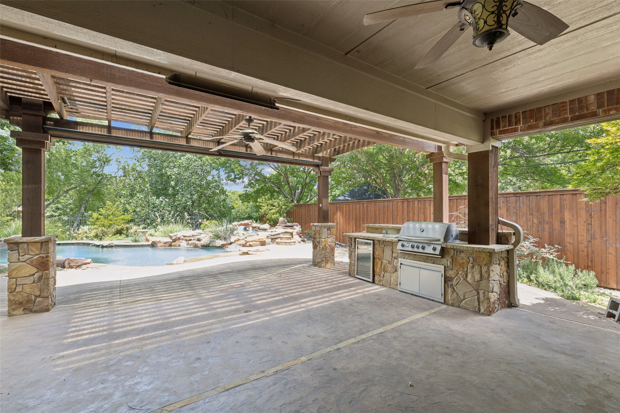 802 Dove Creek Trail