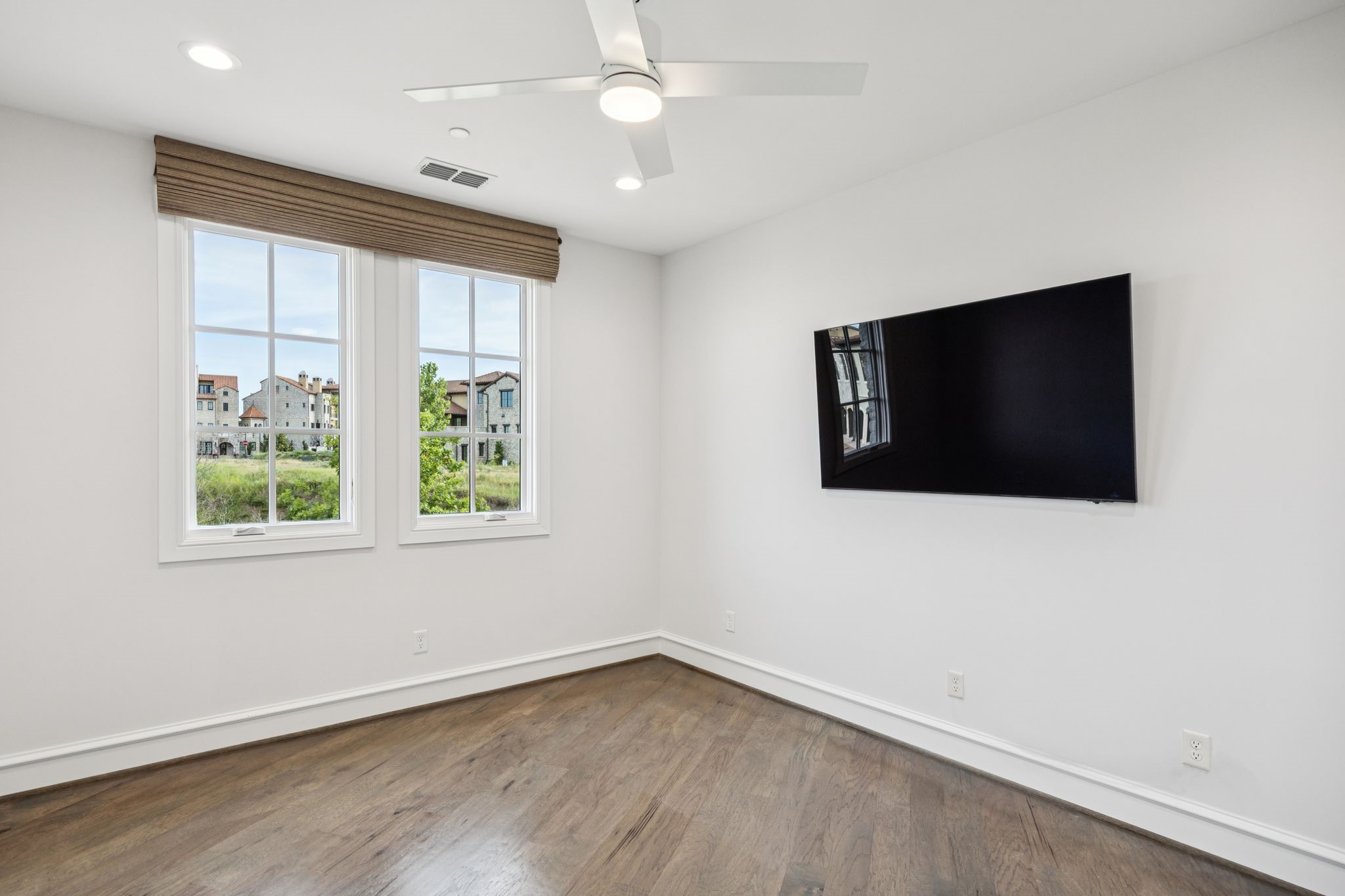 24 Comillas Drive