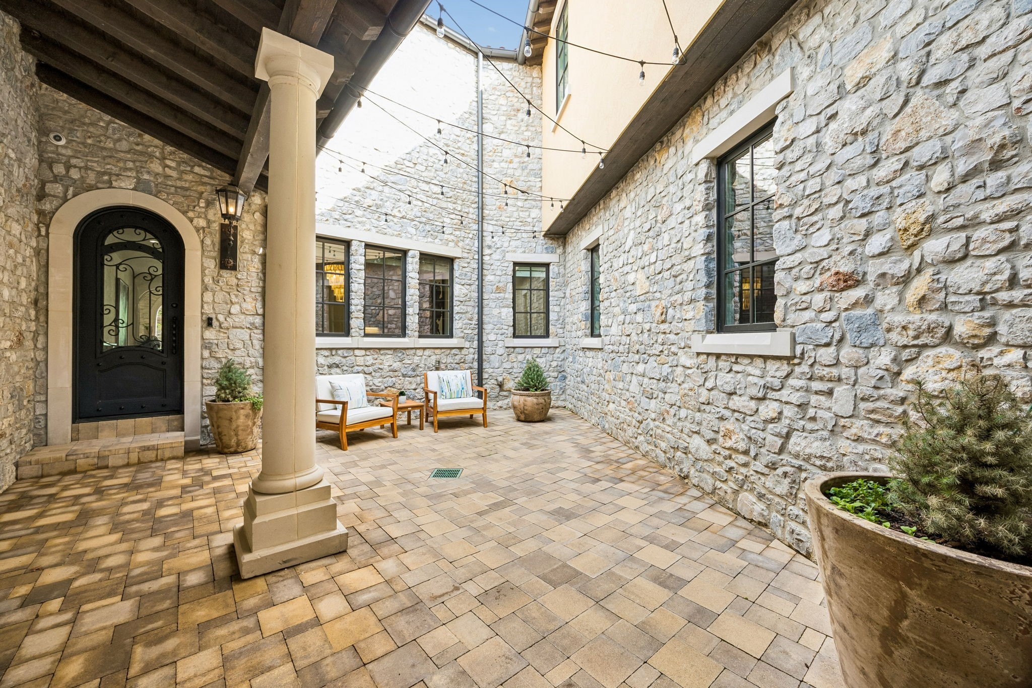 24 Comillas Drive