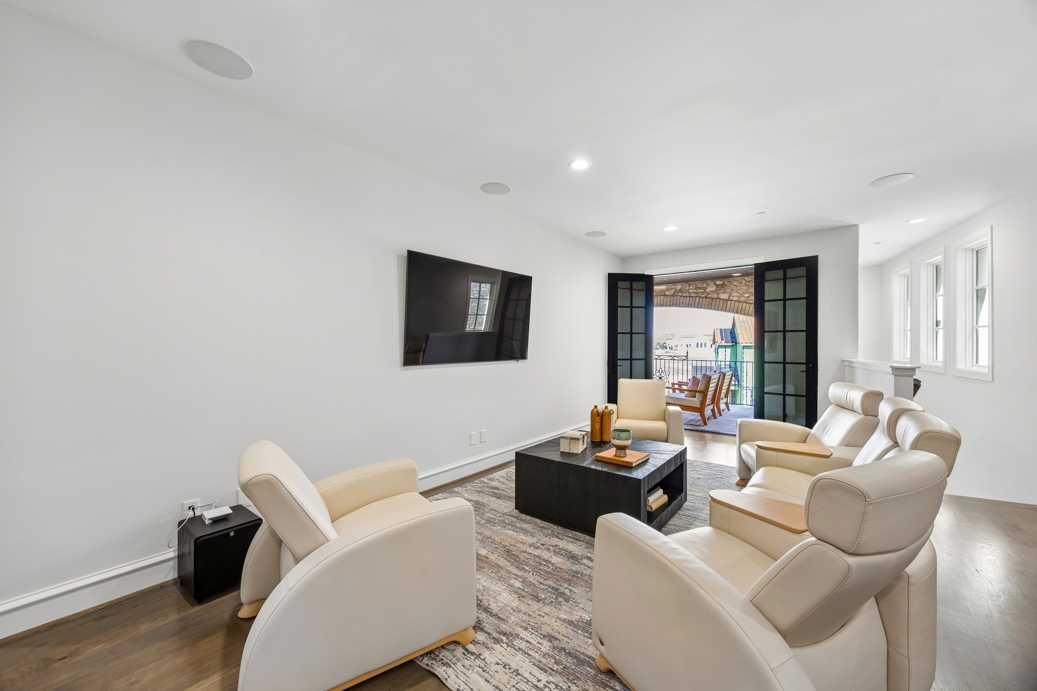 24 Comillas Drive