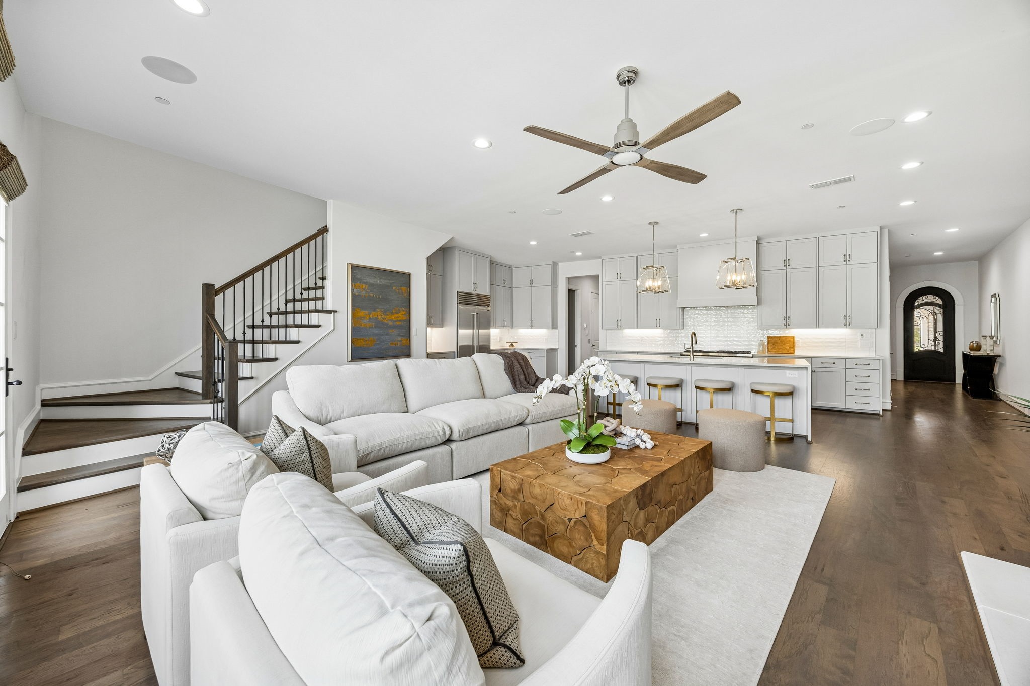 24 Comillas Drive