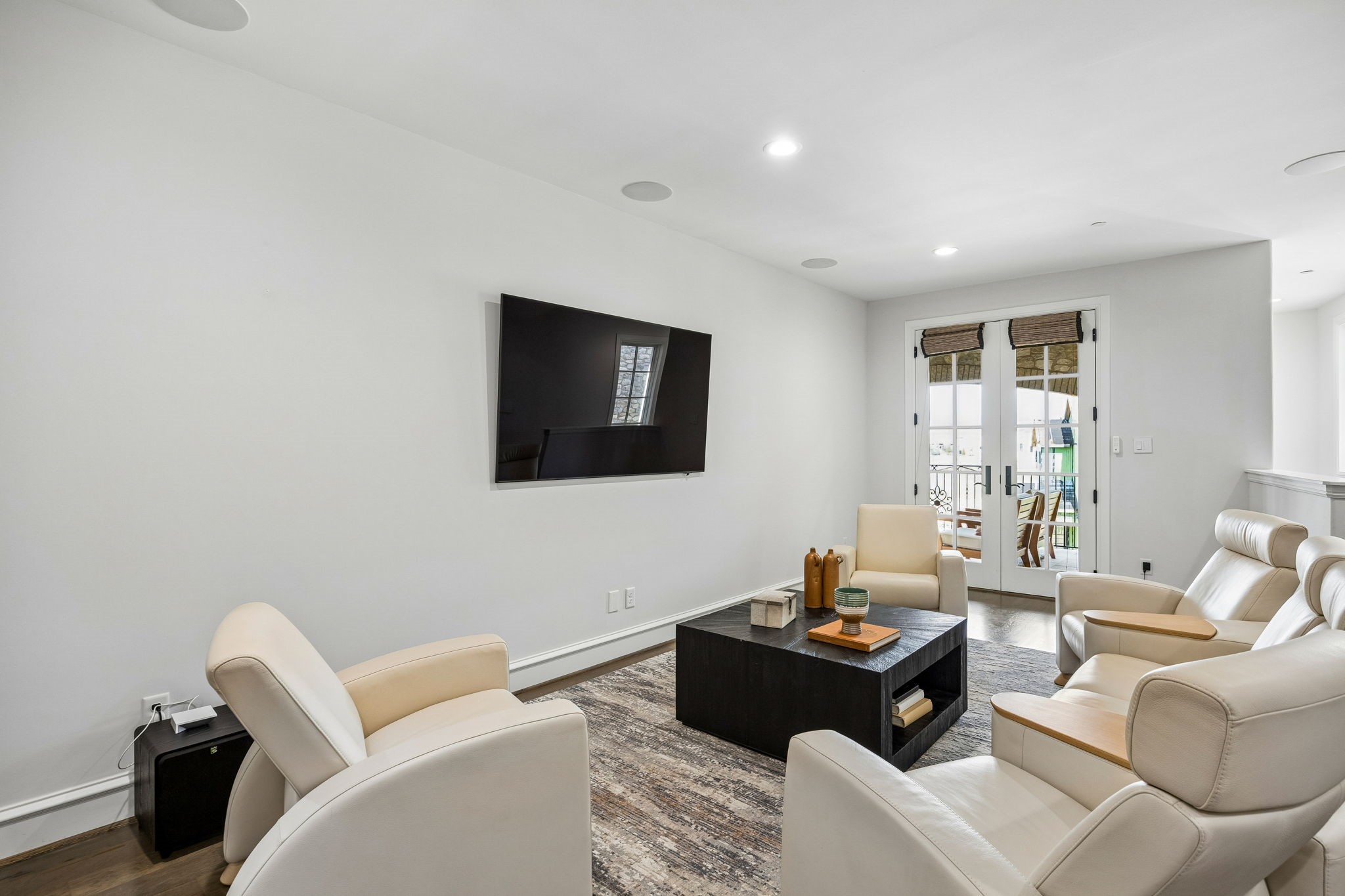 24 Comillas Drive