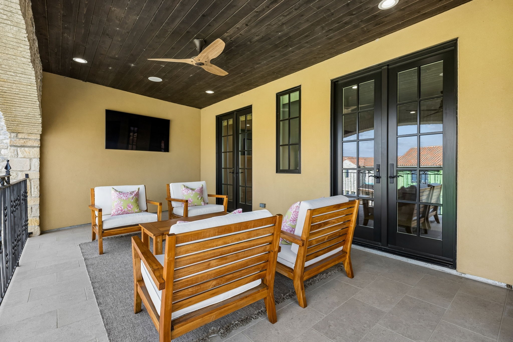 24 Comillas Drive