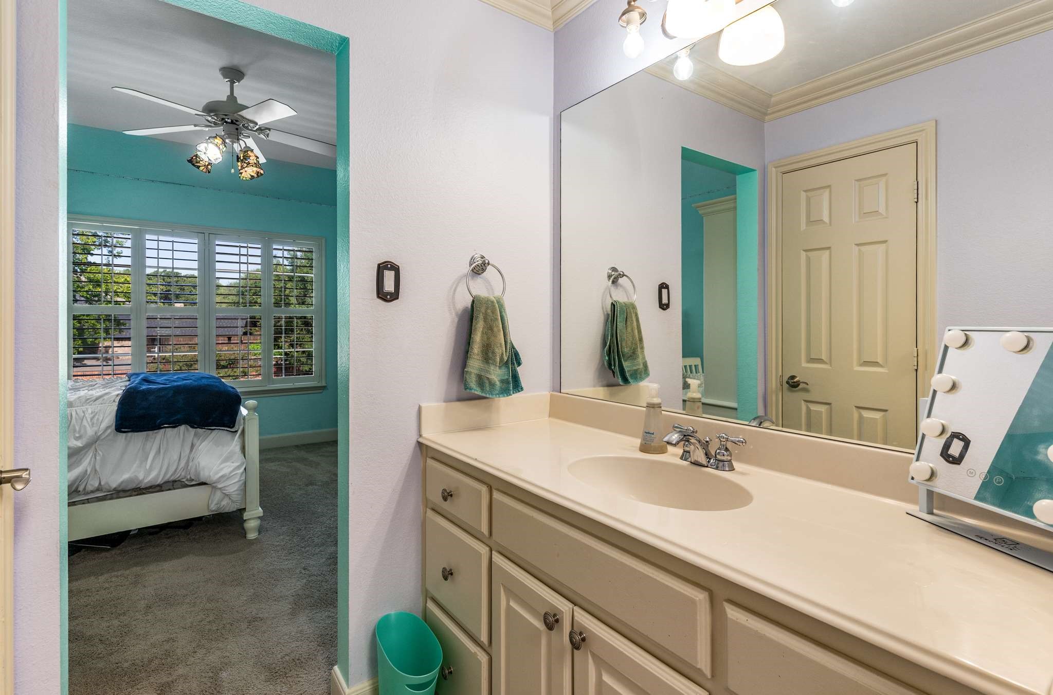 1010 Deer Hollow Boulevard