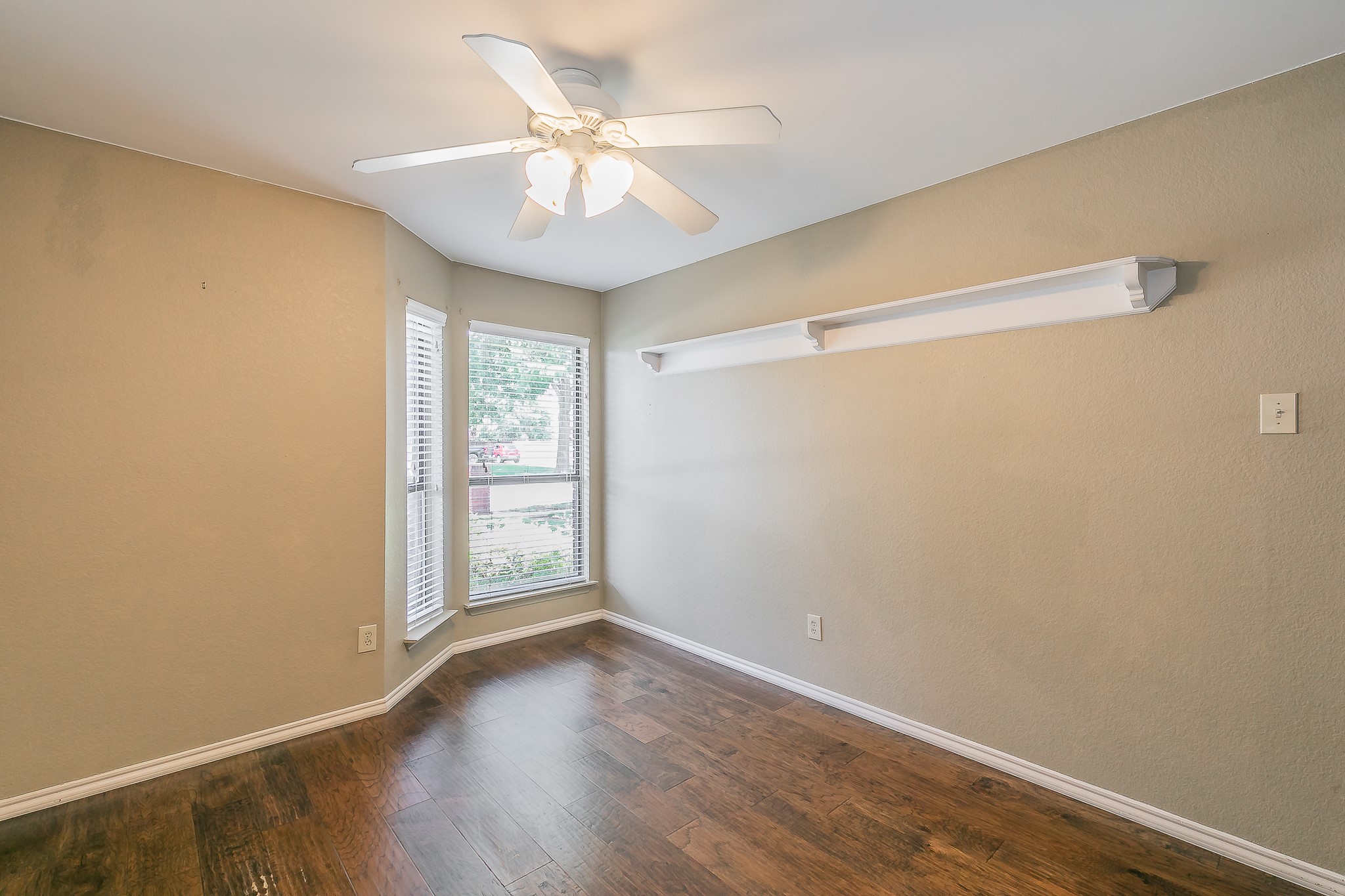 4804 Peach Tree Lane