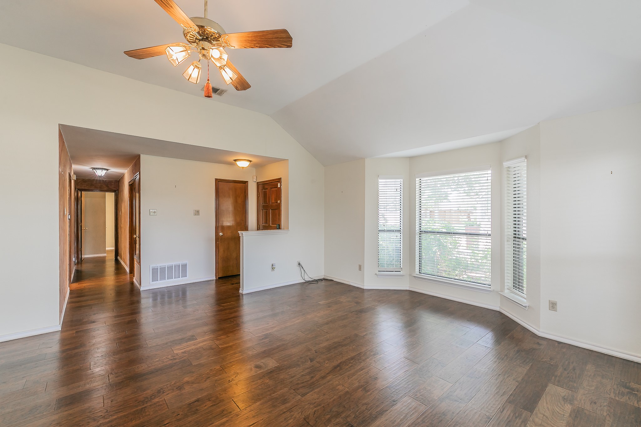 4804 Peach Tree Lane