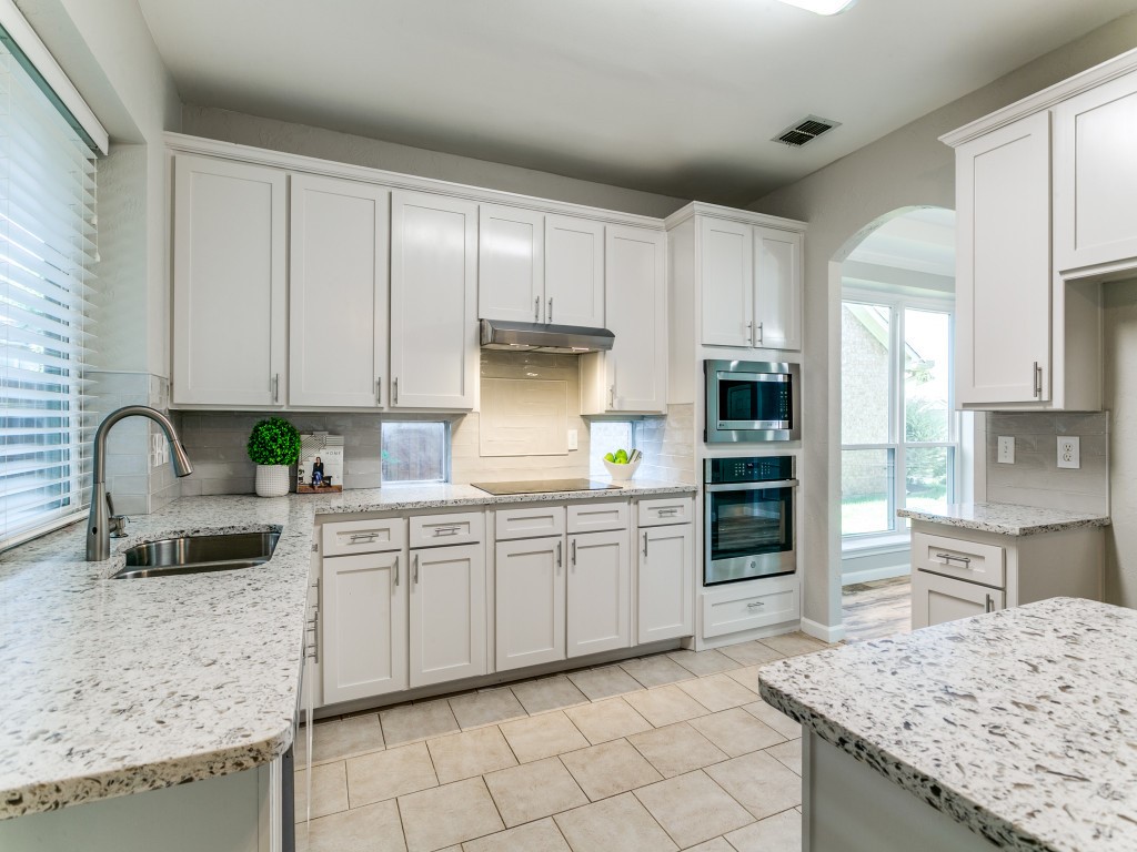 1723 Autumn Ridge Lane