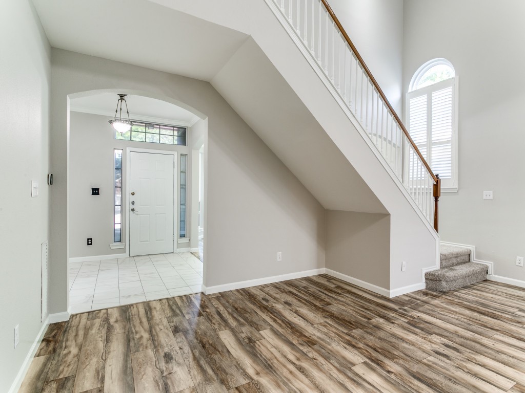 1723 Autumn Ridge Lane