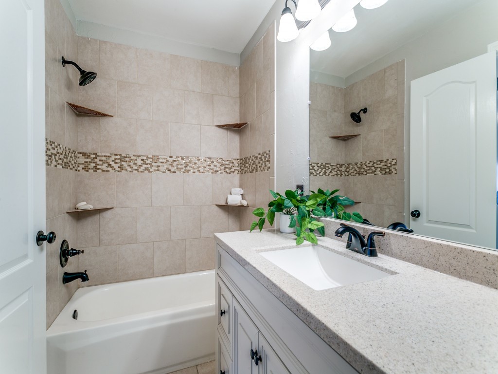 1723 Autumn Ridge Lane