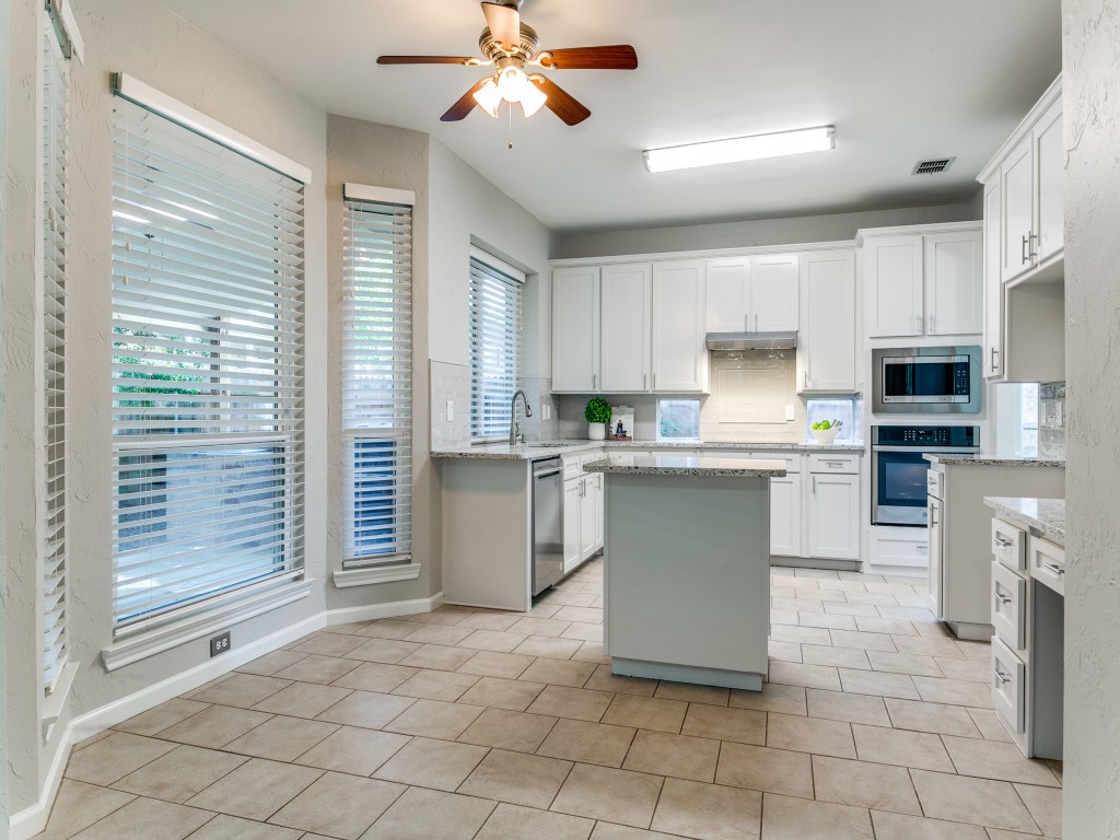 1723 Autumn Ridge Lane