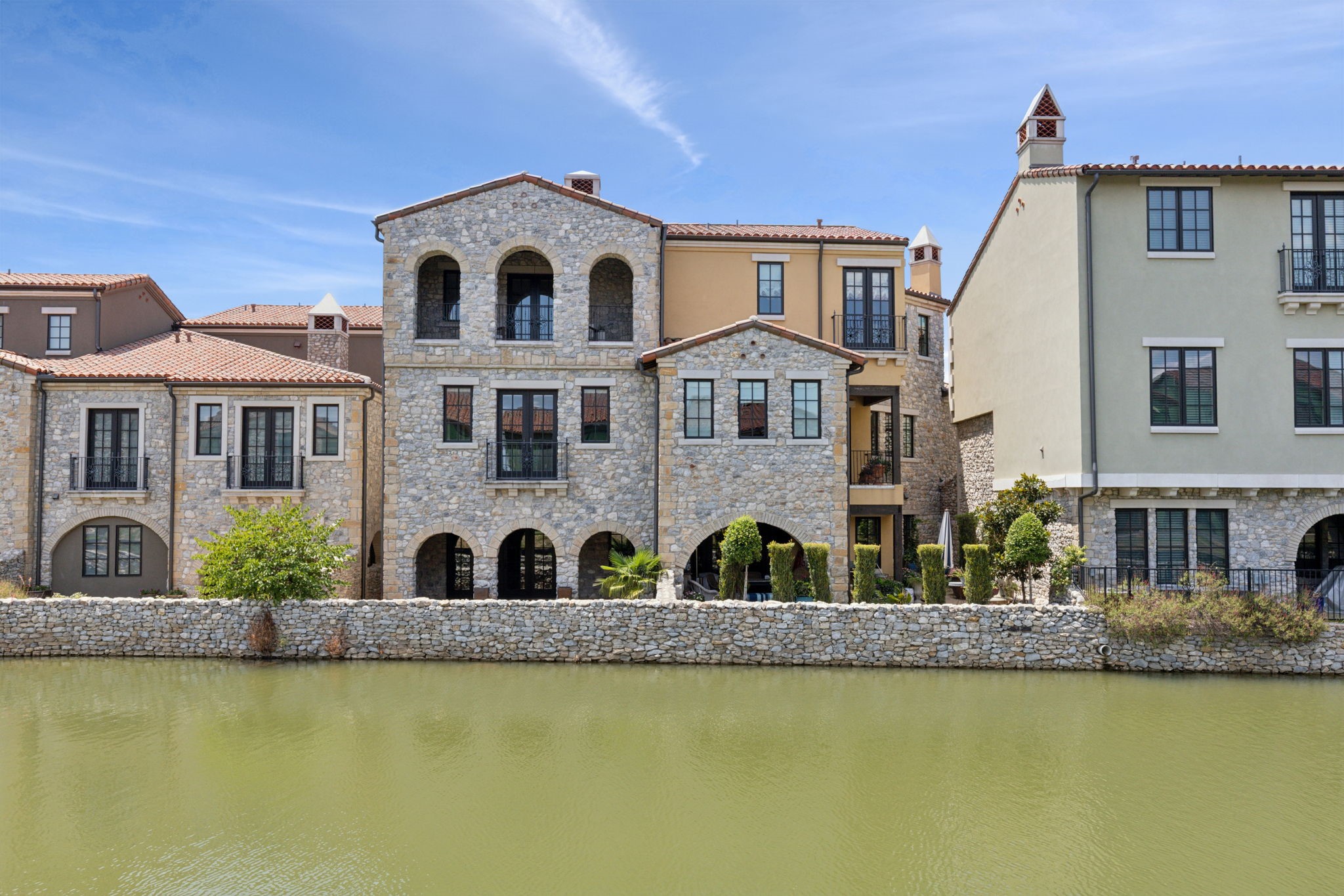 10 Comillas Drive