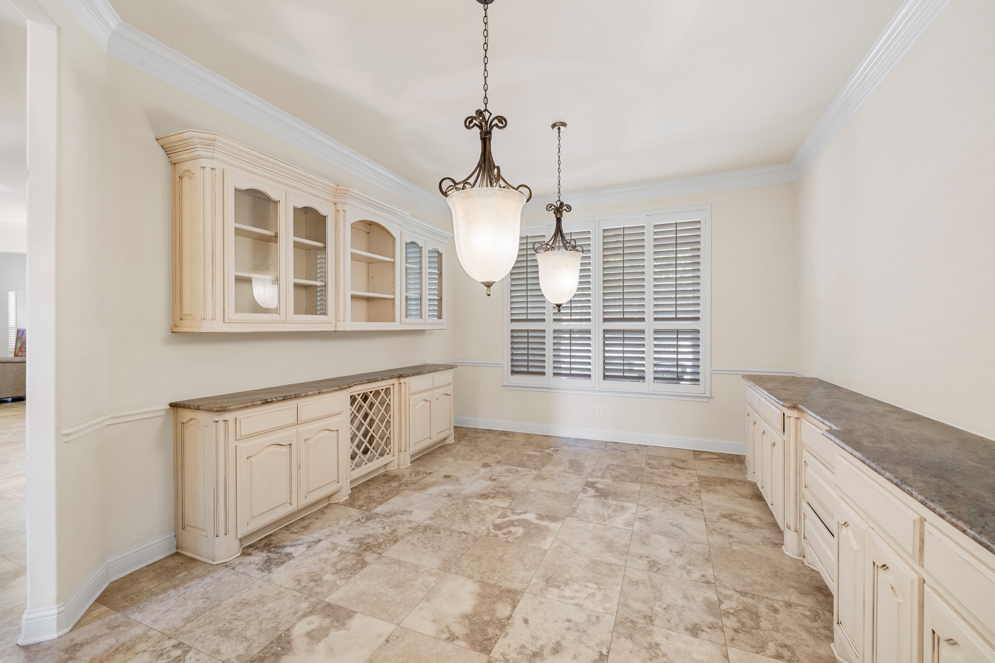 1013 Winfield Court