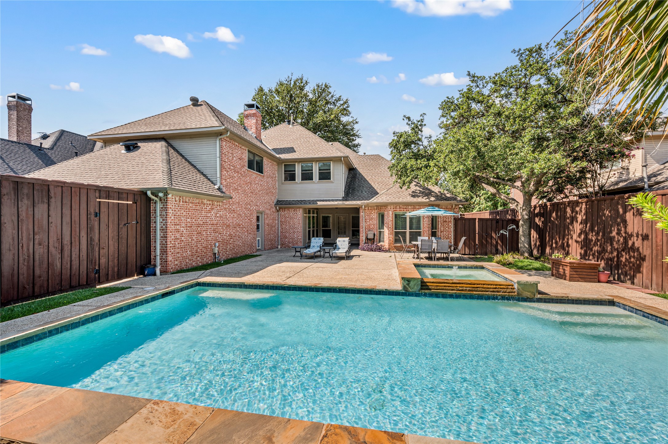 910 E Bethel School Road