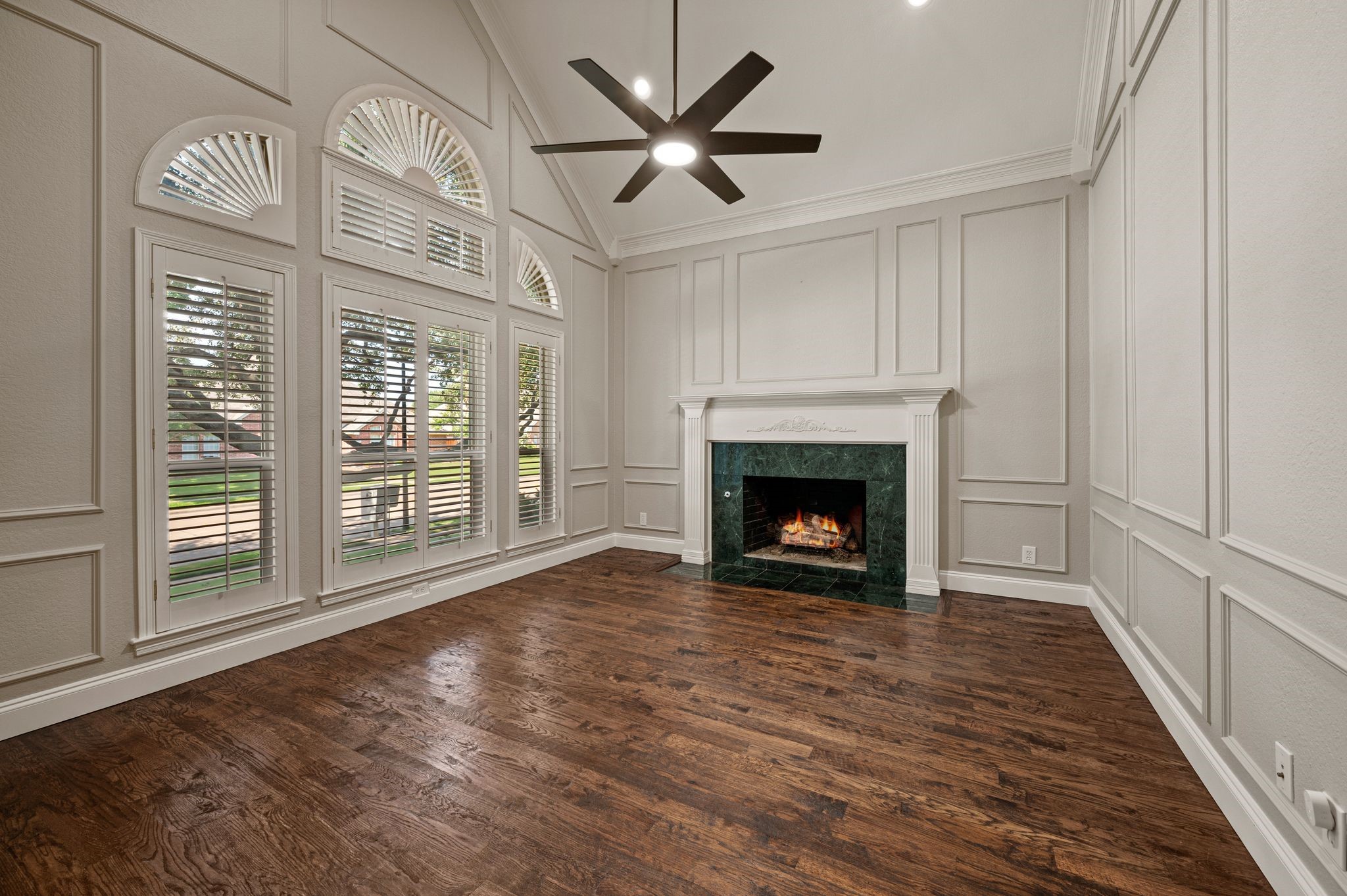 910 E Bethel School Road