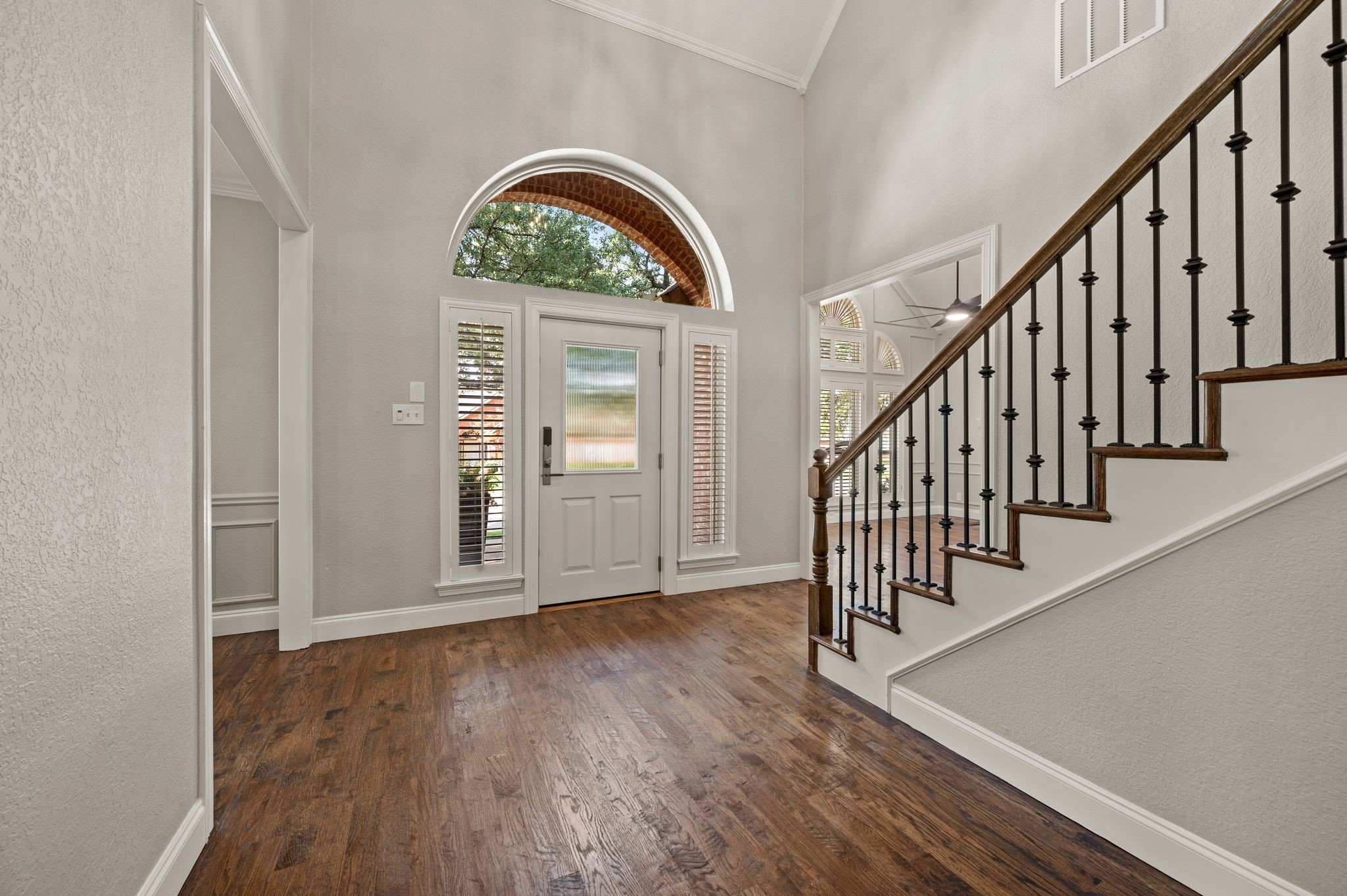 910 E Bethel School Road