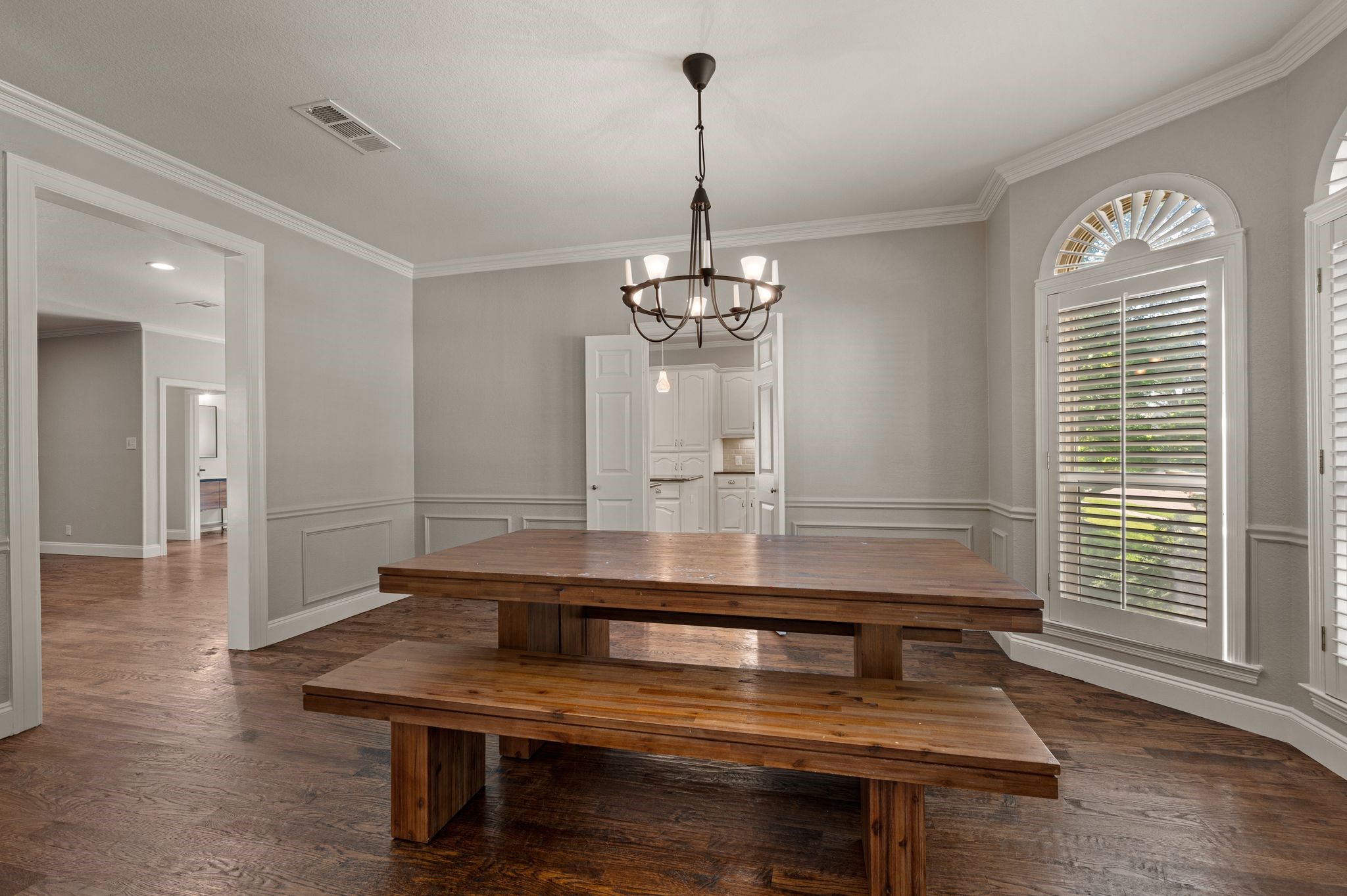 910 E Bethel School Road