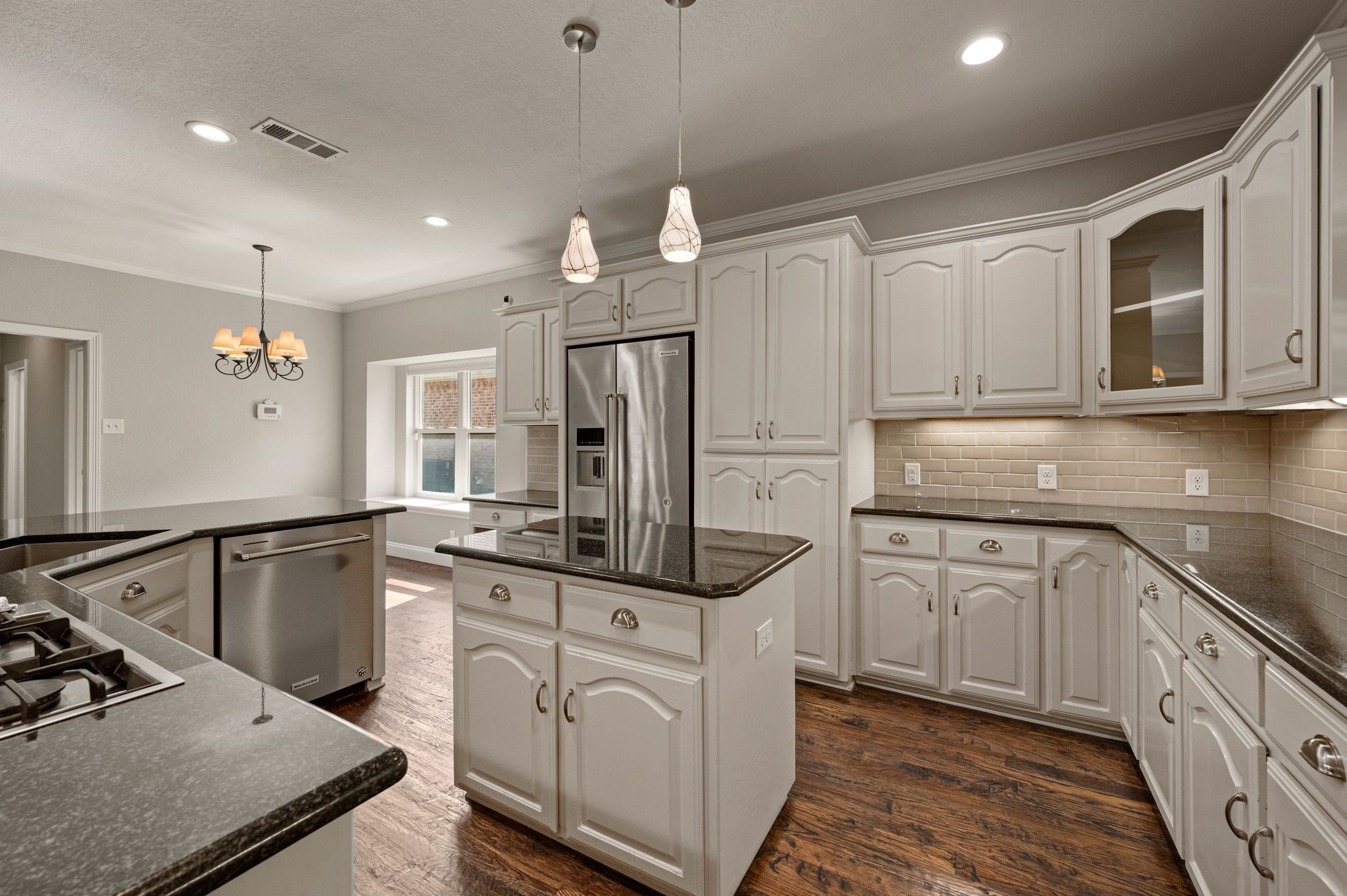 910 E Bethel School Road