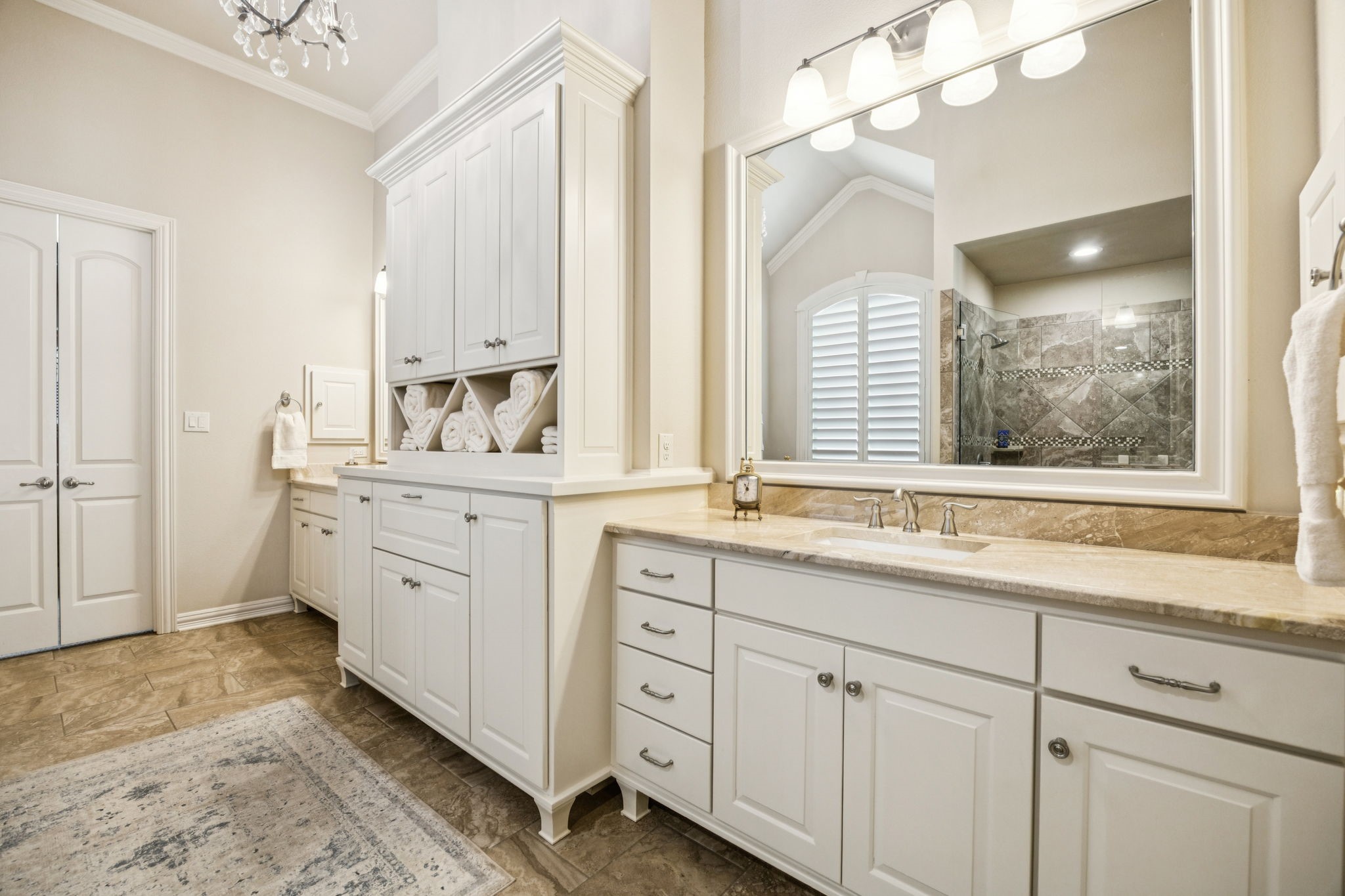 3912 Ivy Glen Court