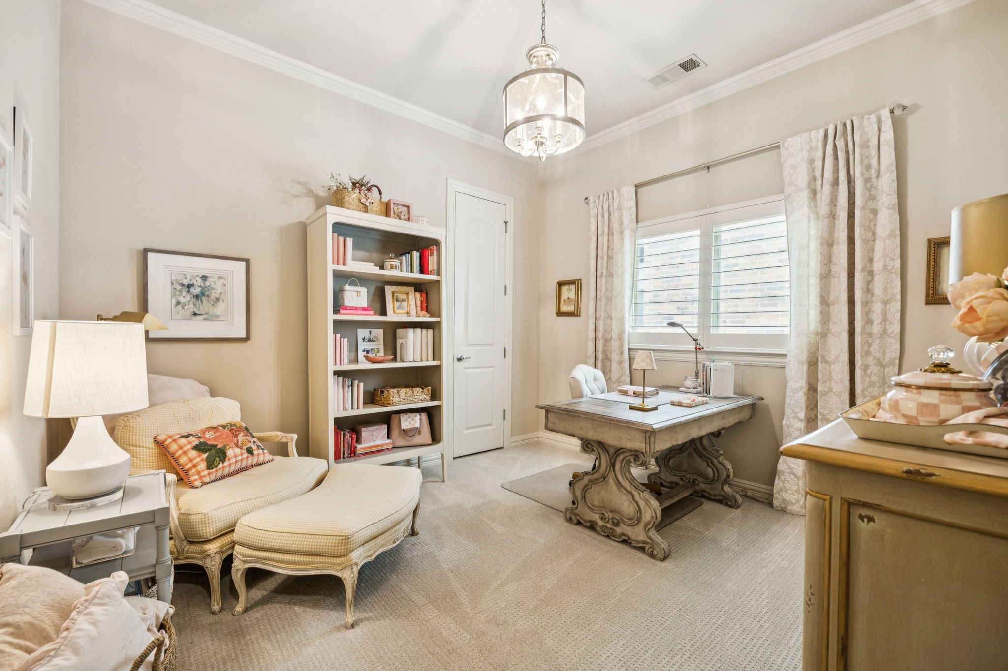 3912 Ivy Glen Court