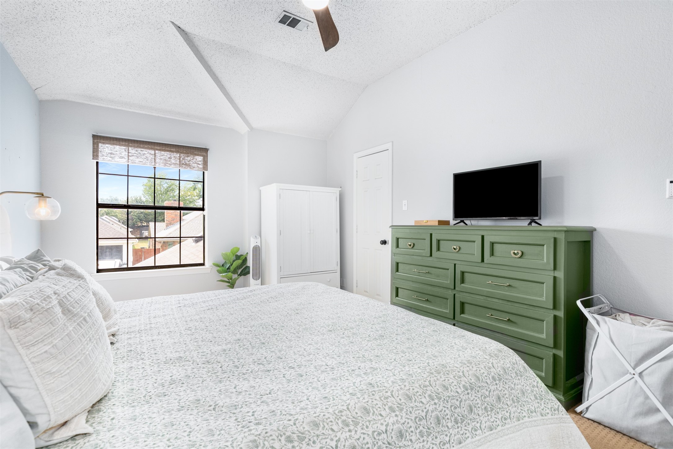 2533 Bear Haven Drive