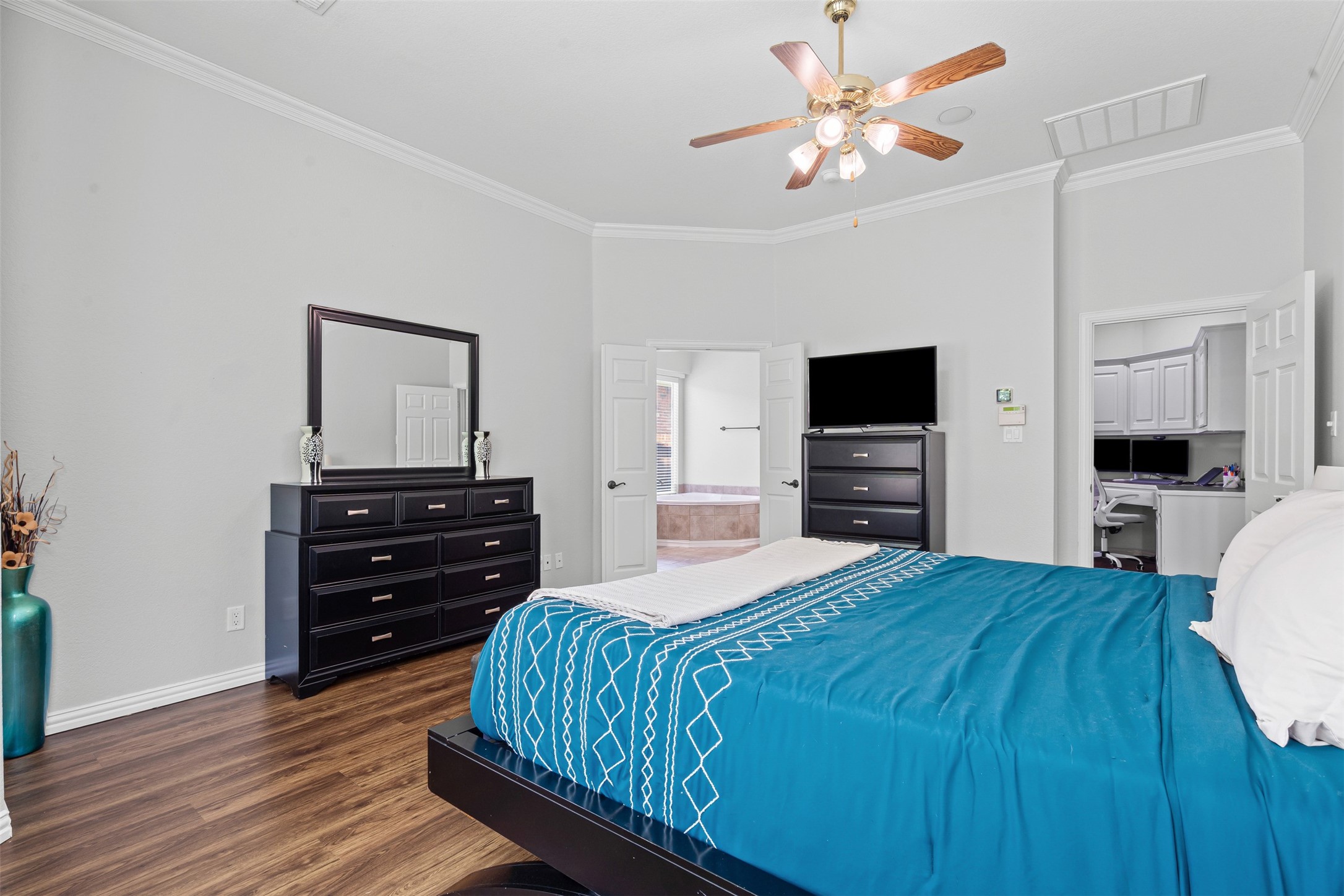 6506 Opus Drive