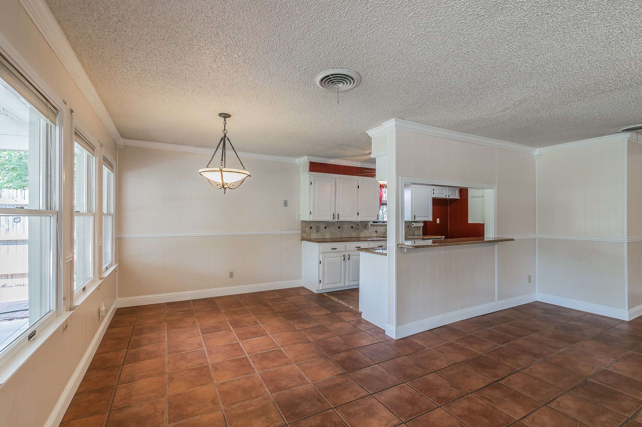 5828 Westcrest Drive W