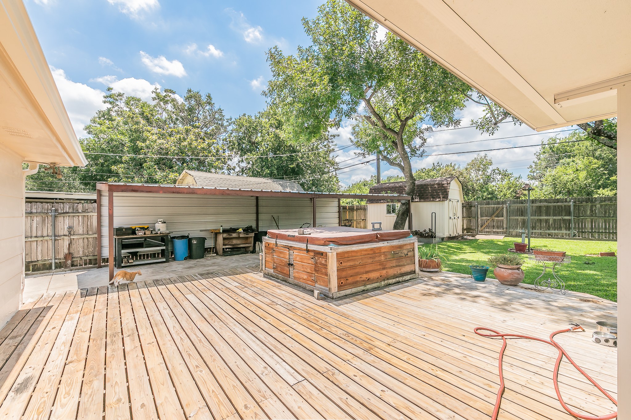 5828 Westcrest Drive W