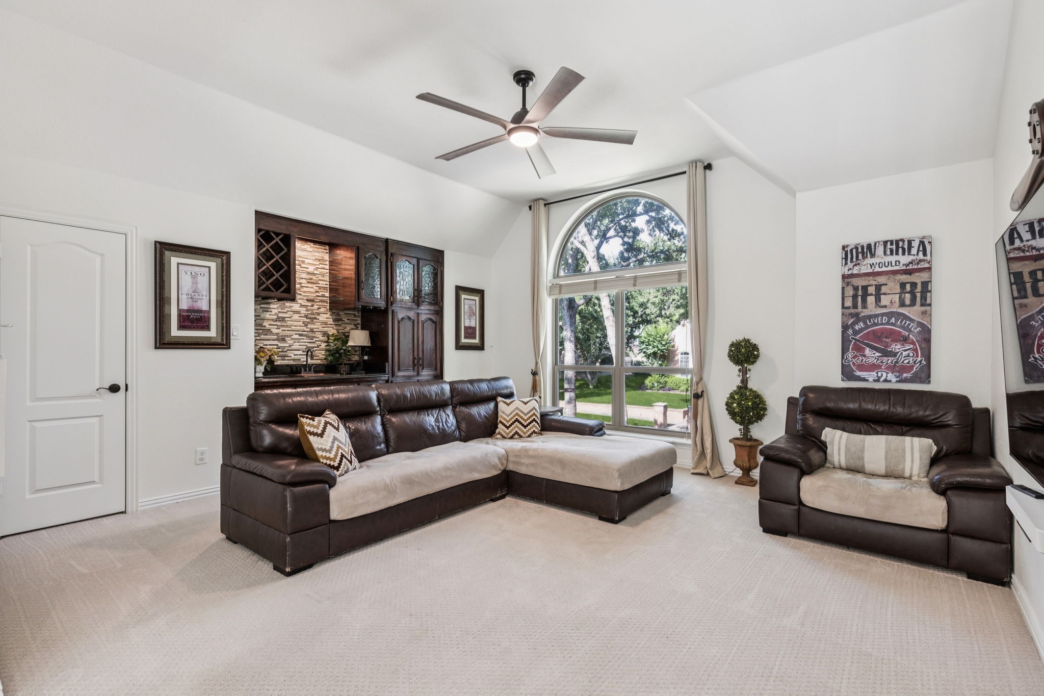 1117 Charleston Court