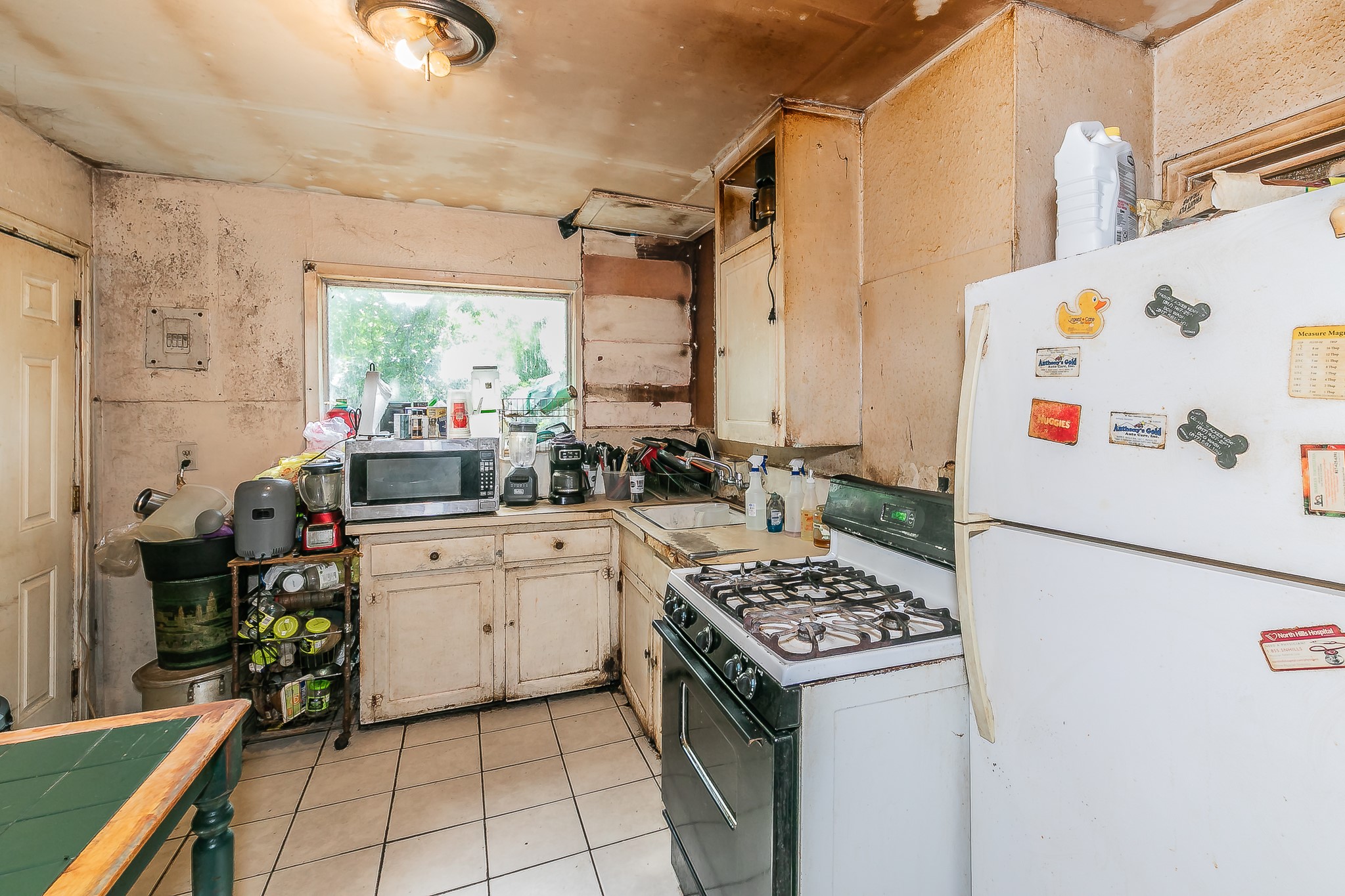 2100 N Riverside Drive