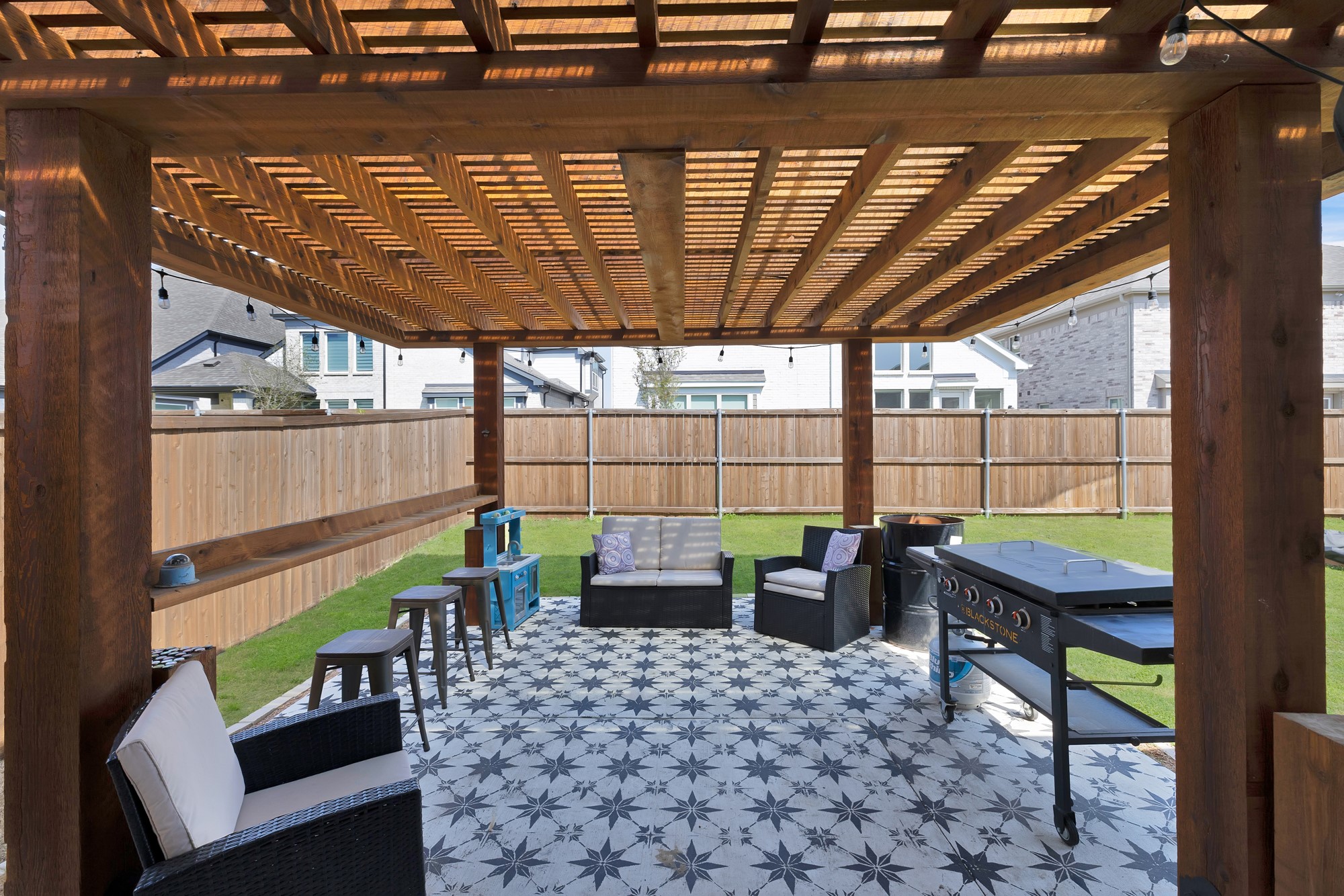 1373 Silverthorn Trail