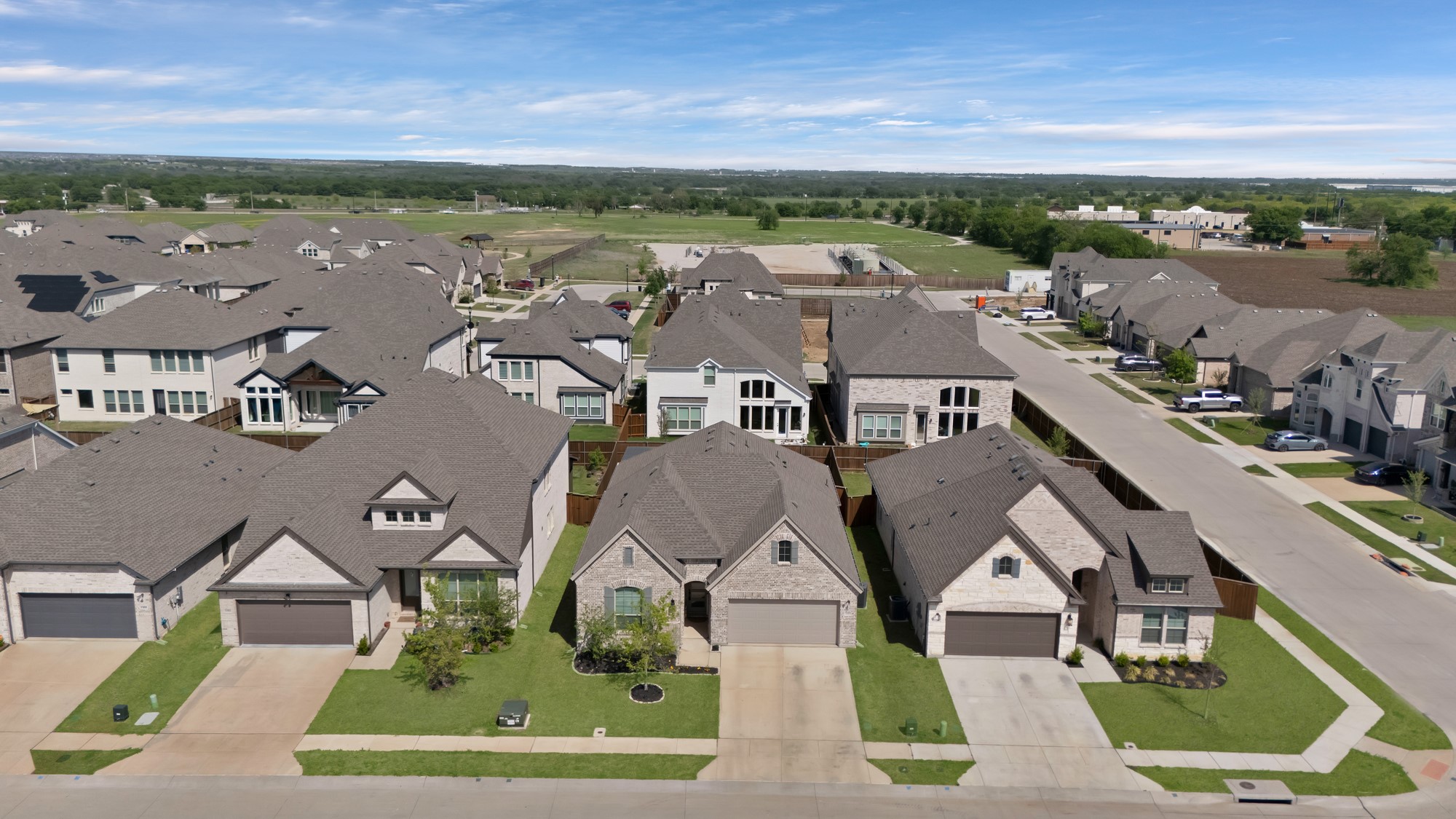 1373 Silverthorn Trail