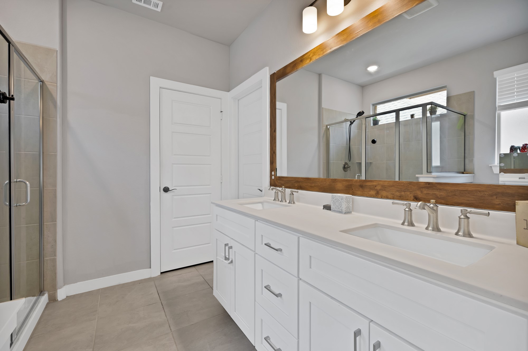 1373 Silverthorn Trail