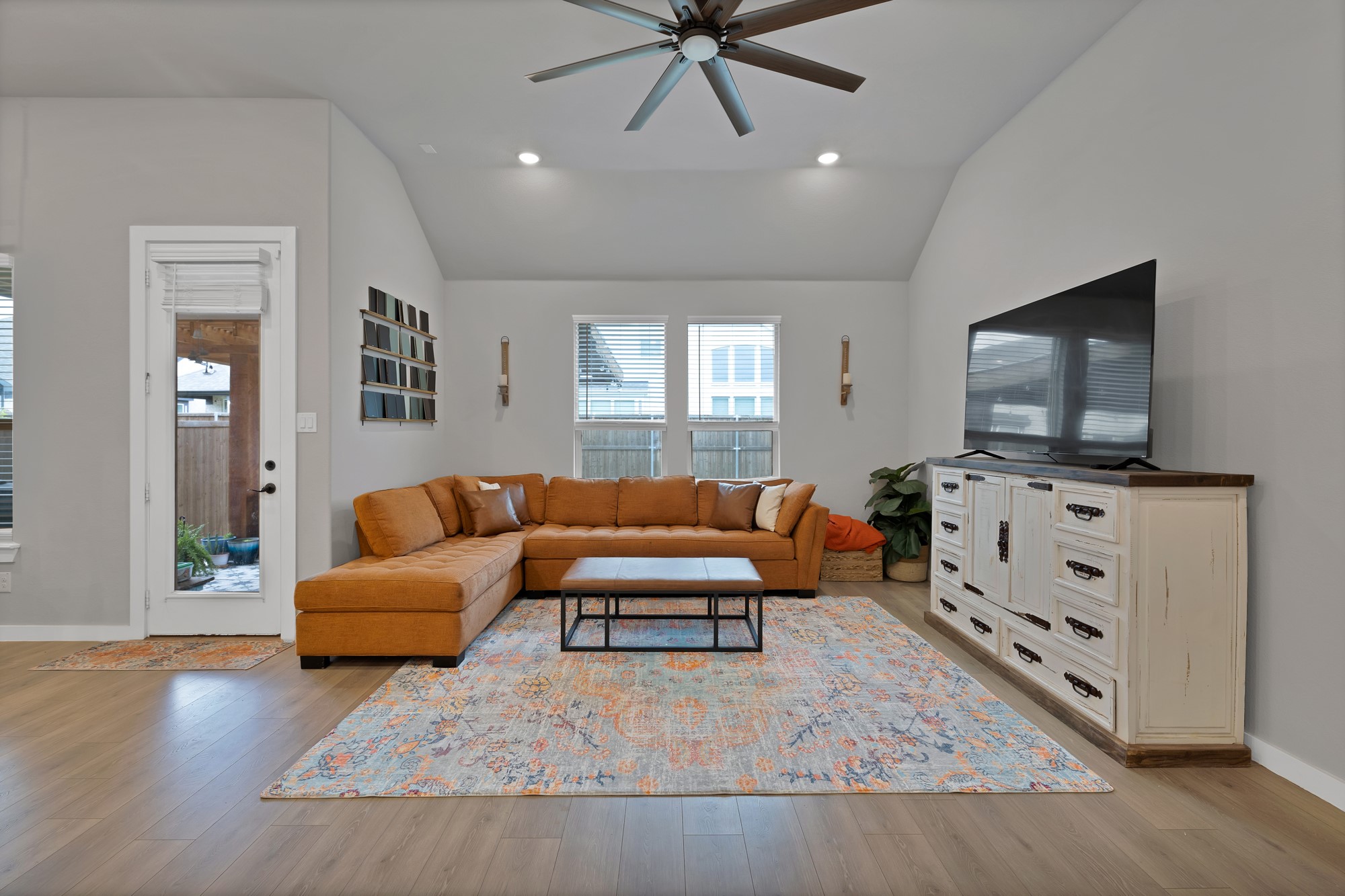 1373 Silverthorn Trail