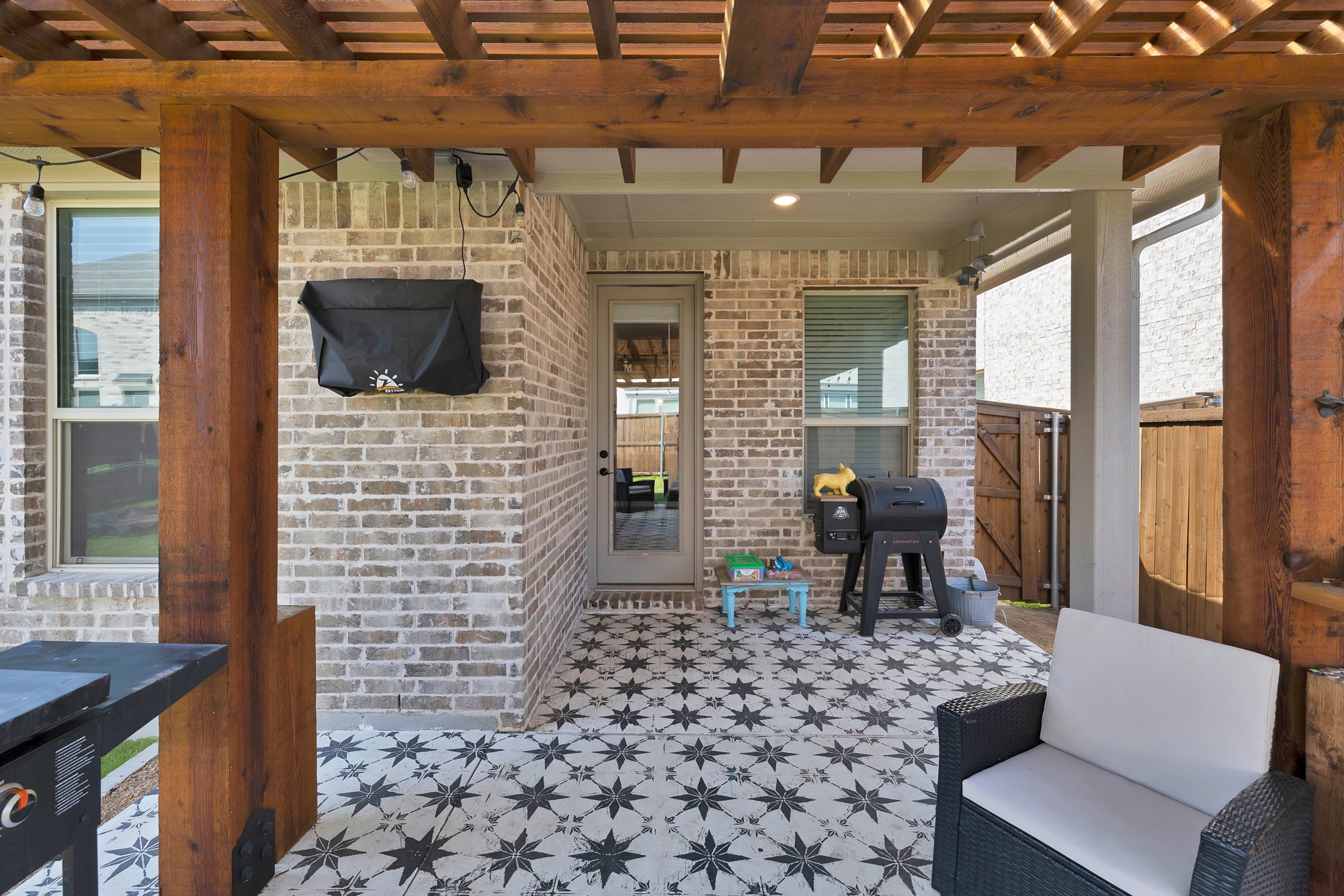 1373 Silverthorn Trail