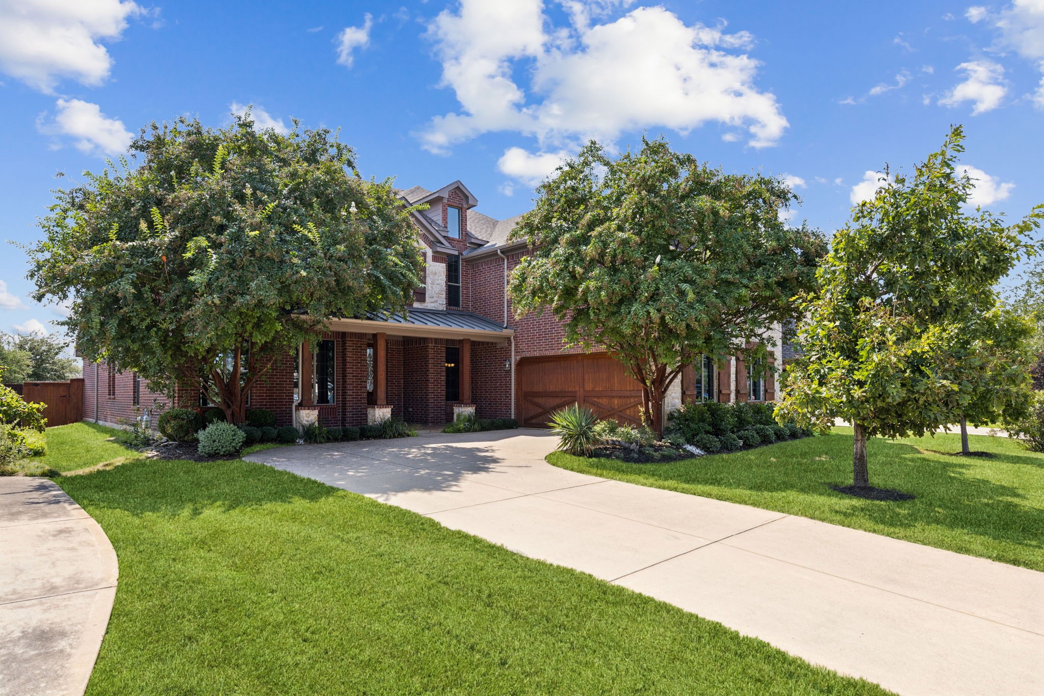 552 Royal Glade Drive