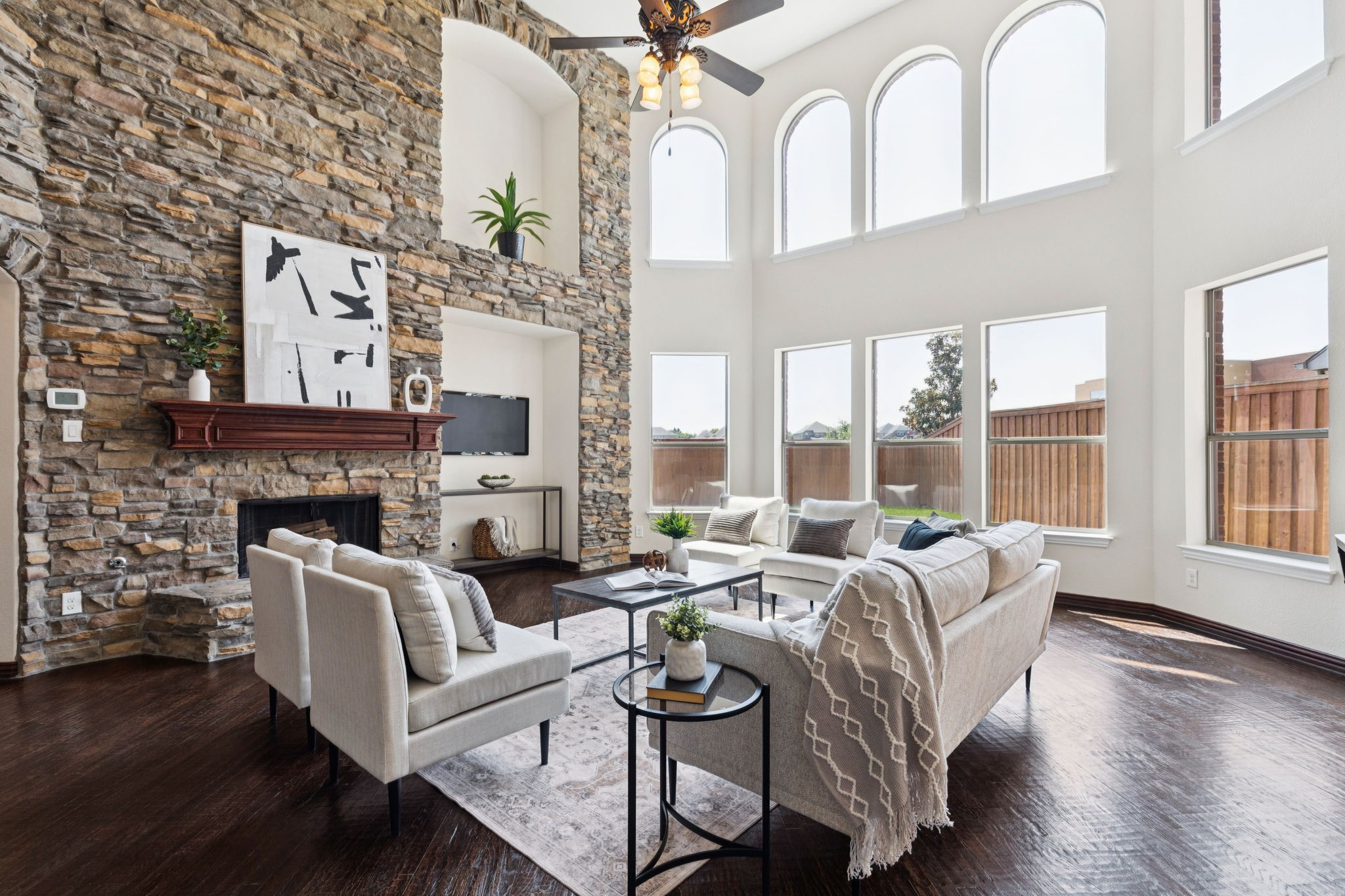 552 Royal Glade Drive