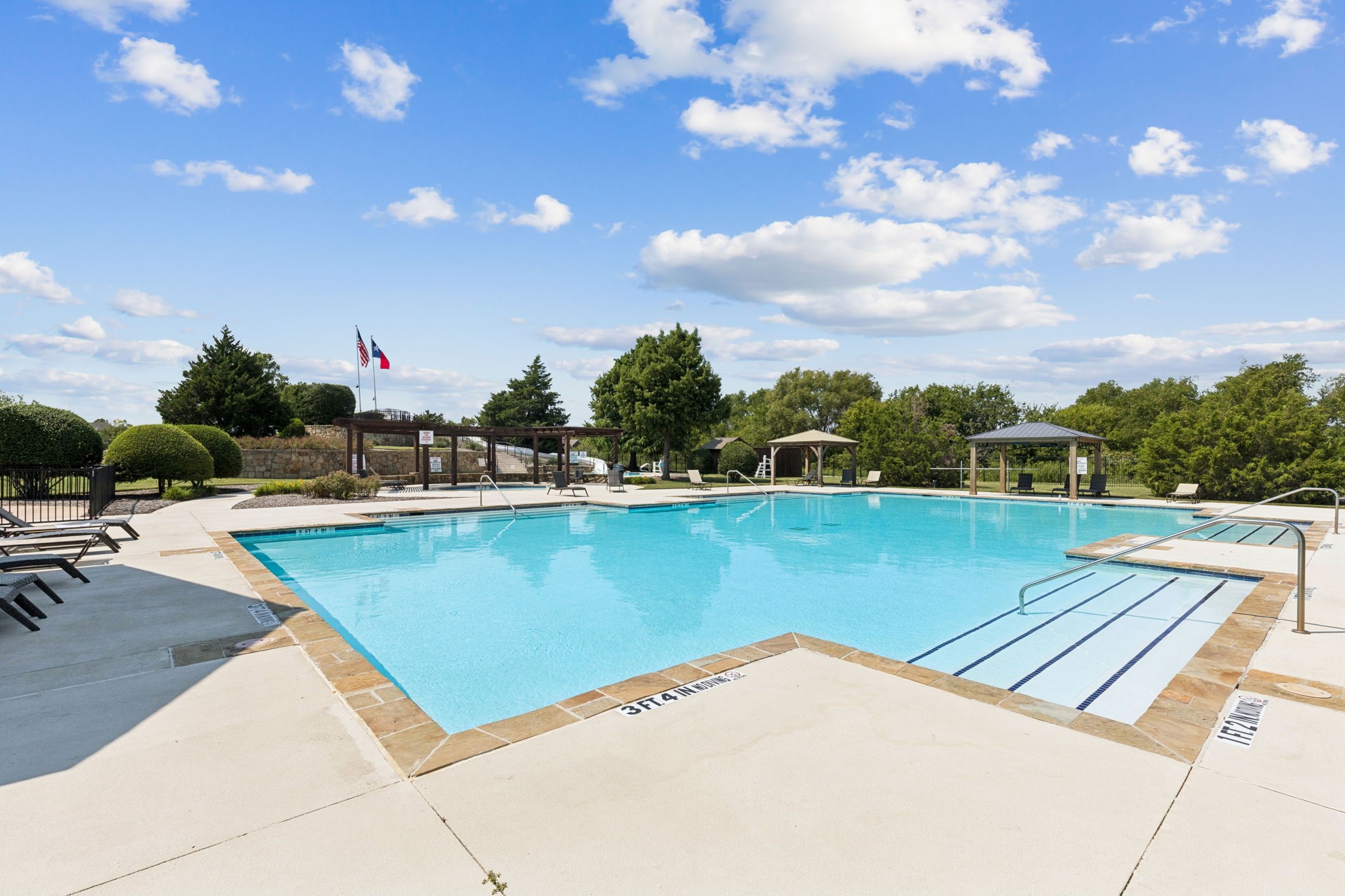 552 Royal Glade Drive