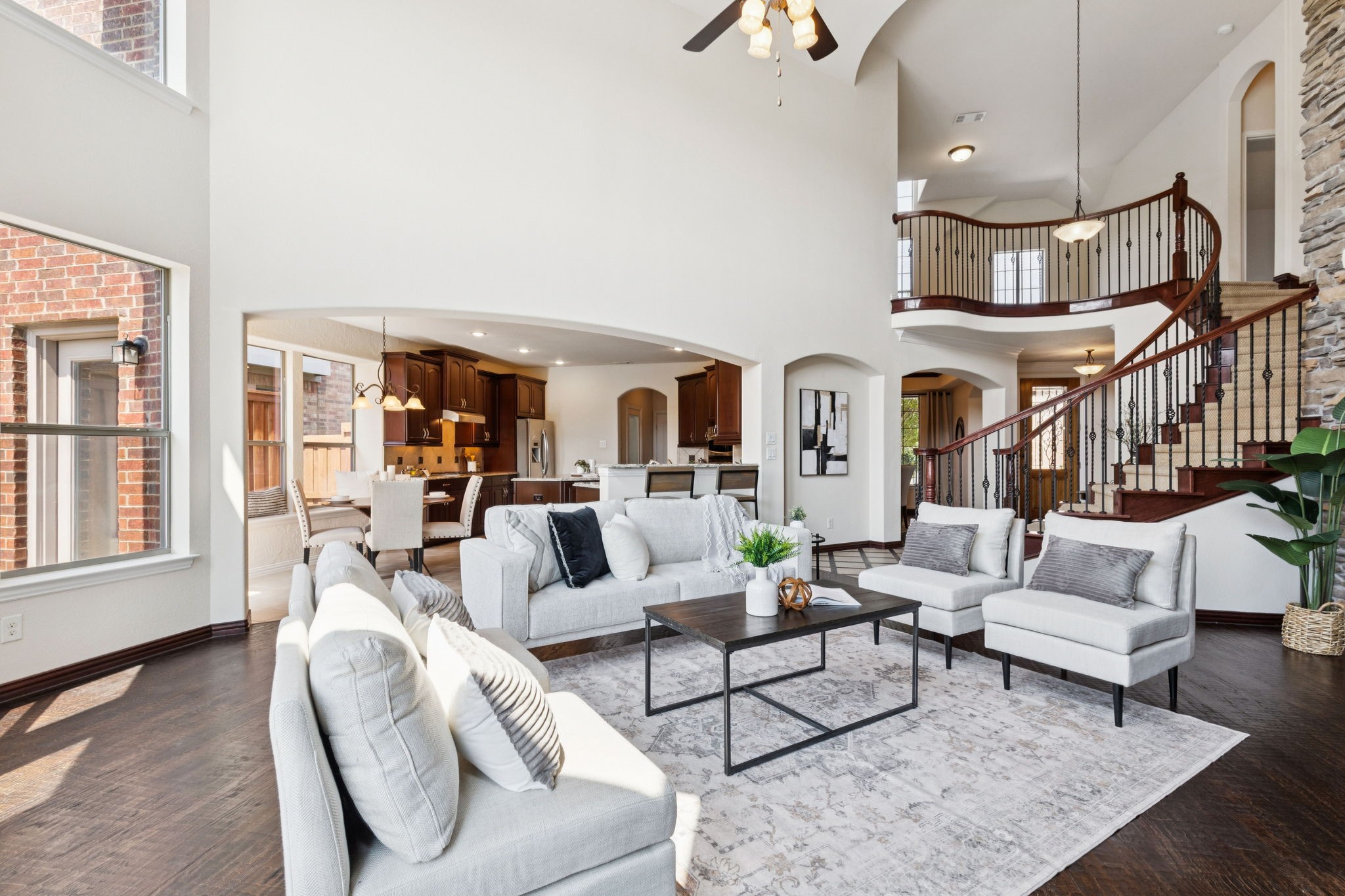 552 Royal Glade Drive